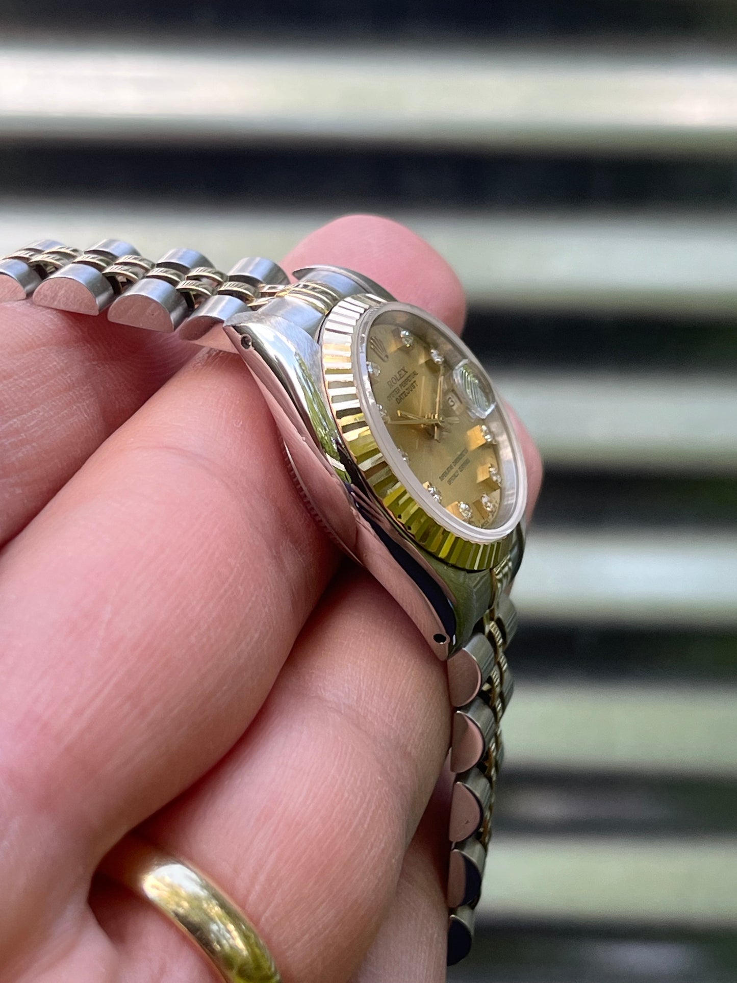 Rolex Ladies Datejust 26mm Ref.69173 Box & Papers “Champagne Diamond Dial”