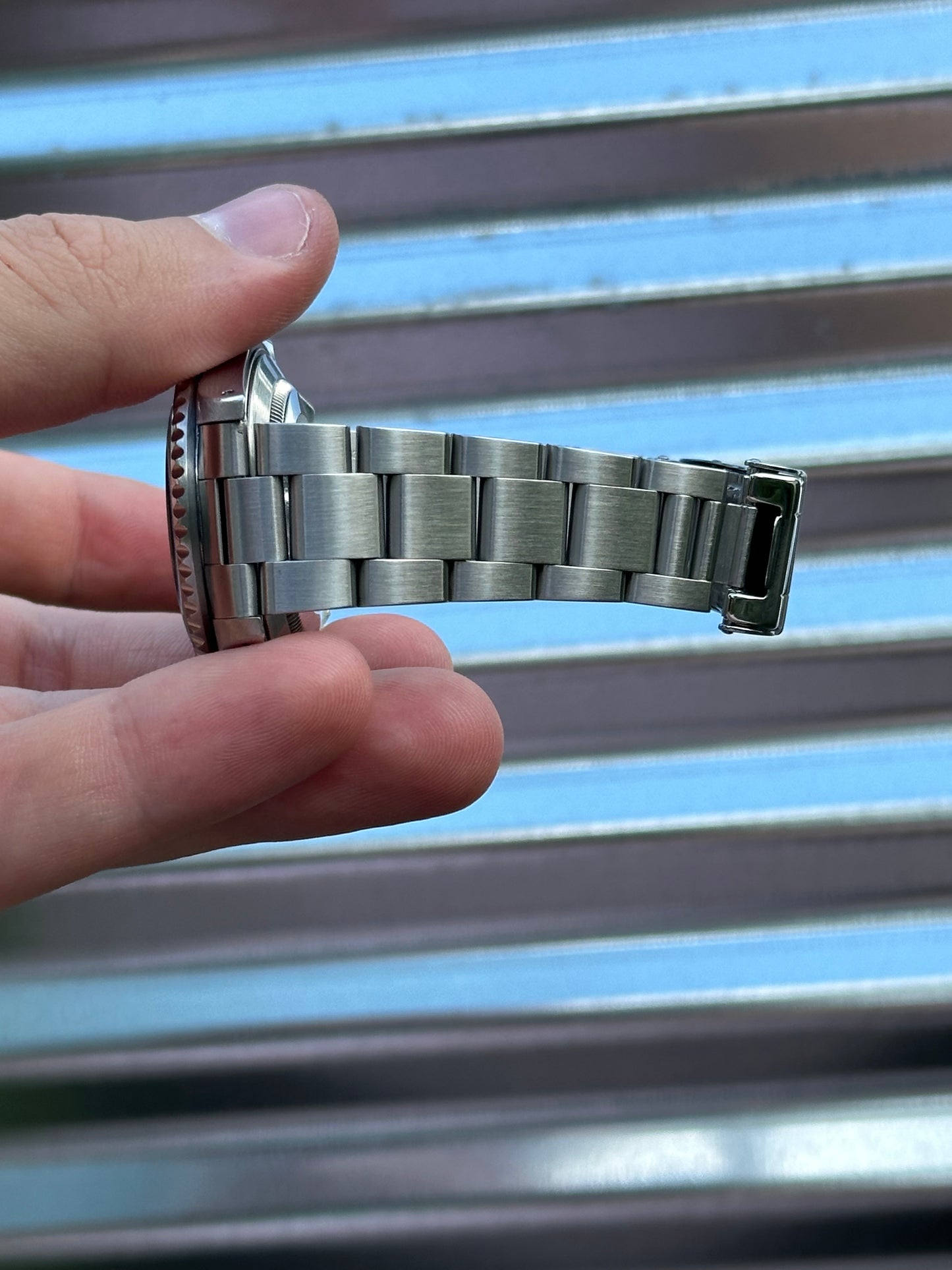 Rolex Submariner Date 40mm Ref:16610 Box & Papers