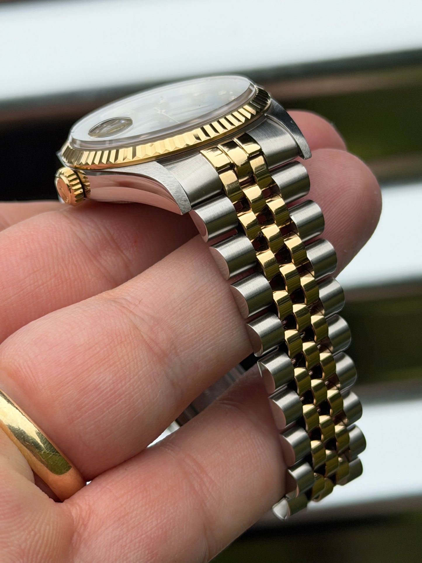 Rolex Datejust “Anniversary Diamond Dial” 36mm Ref.16233 Box & Papers