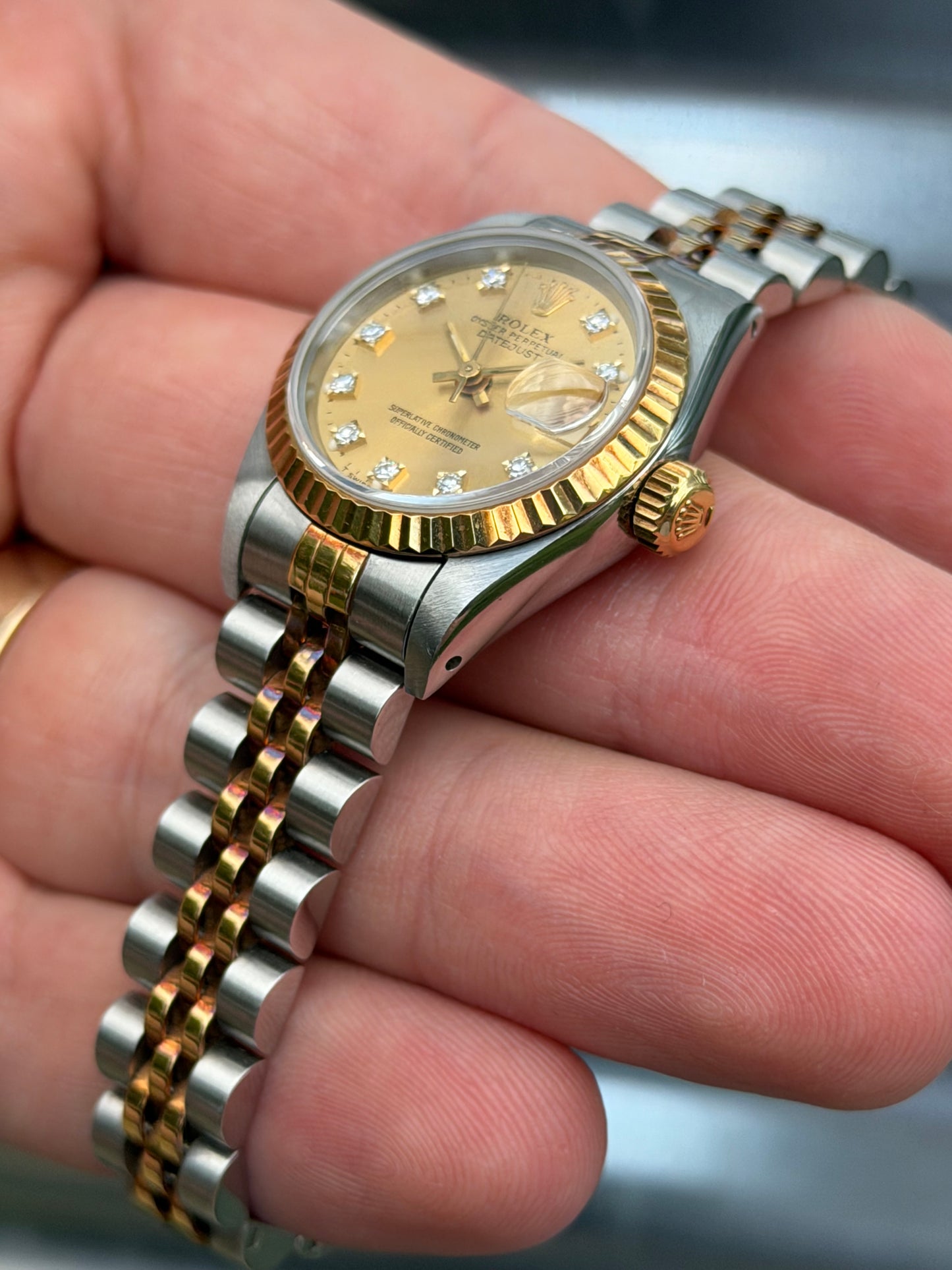 Rolex Ladies Datejust 26mm Ref.69173 Box & Papers “Champagne Diamond Dial”