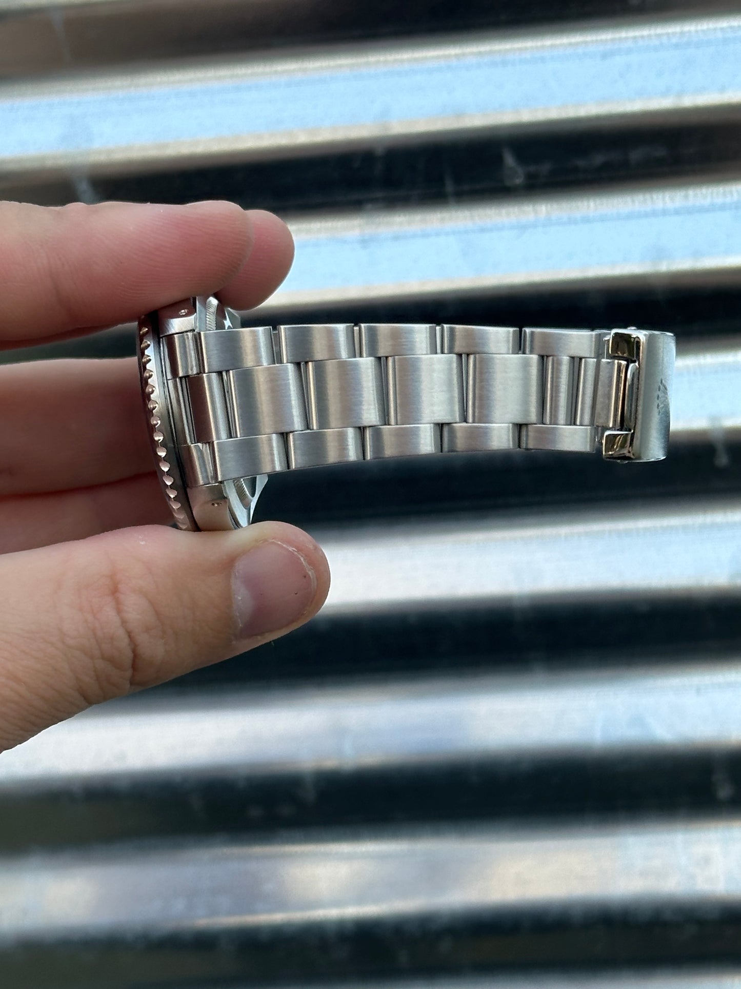 Rolex GMT Master Pepsi 40mm Ref.16700 Box & Papers