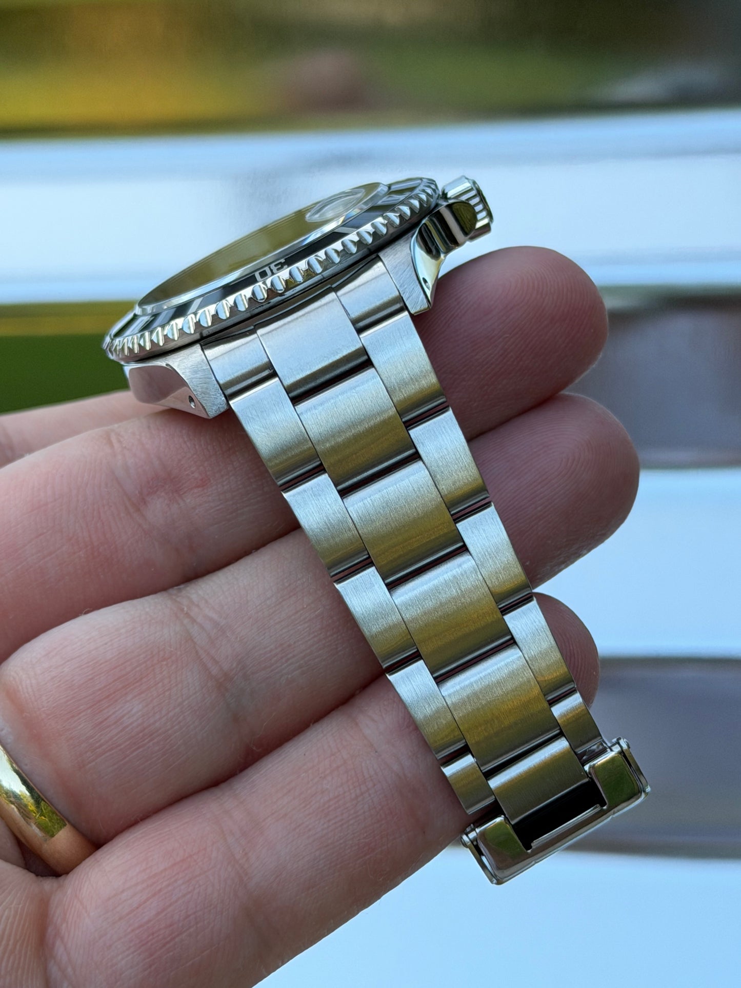 Rolex Submariner Date 40mm Ref.16610 Box & Papers