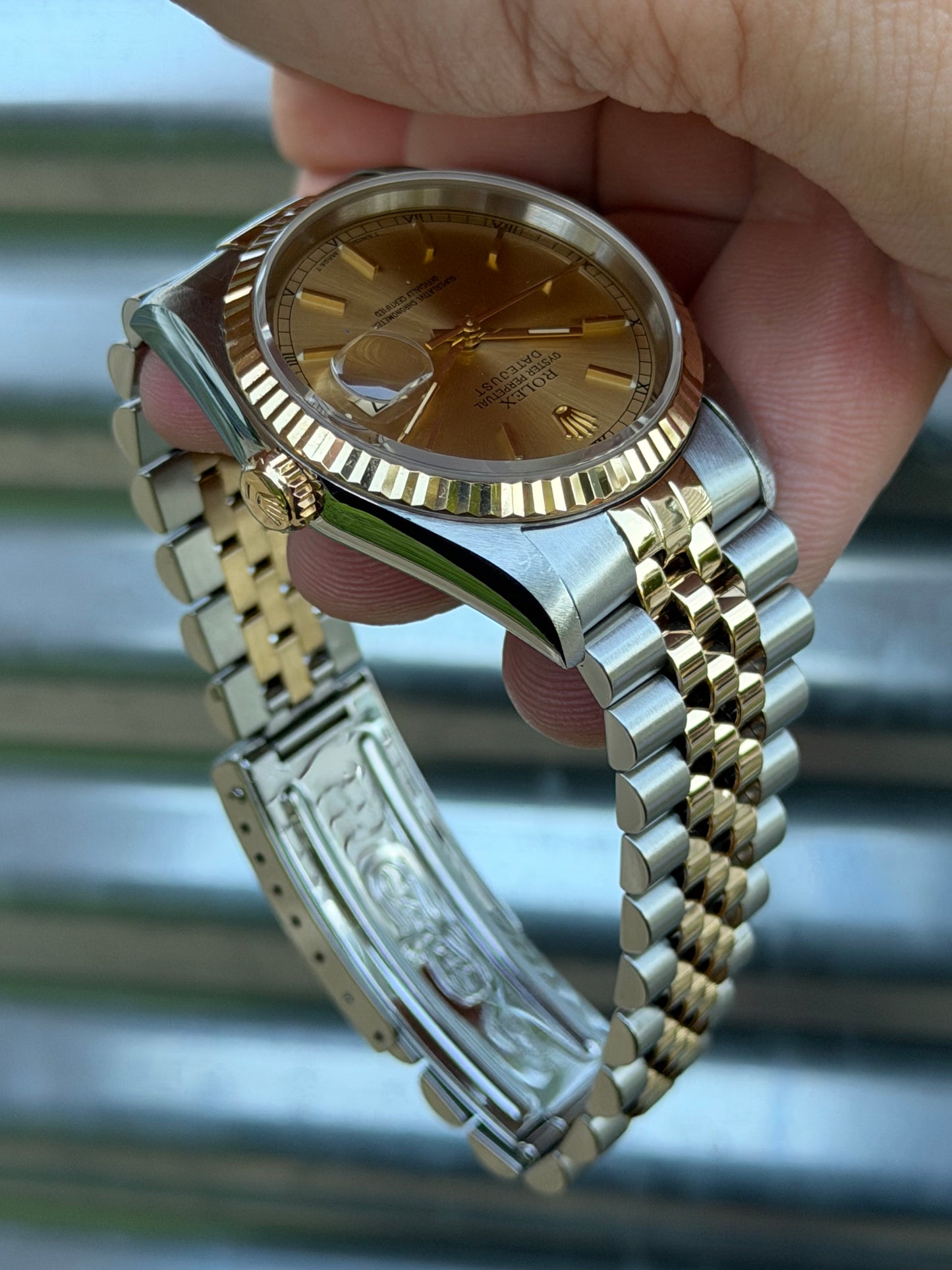 Rolex Datejust “Champagne Dial” 36mm Ref.16233 Box & Papers
