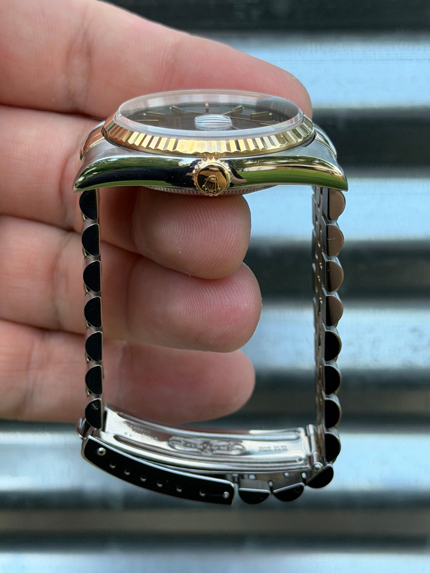 Rolex Datejust “Black Index Dial with Roman Numeral Track” 36mm Ref.16233 Box & Papers