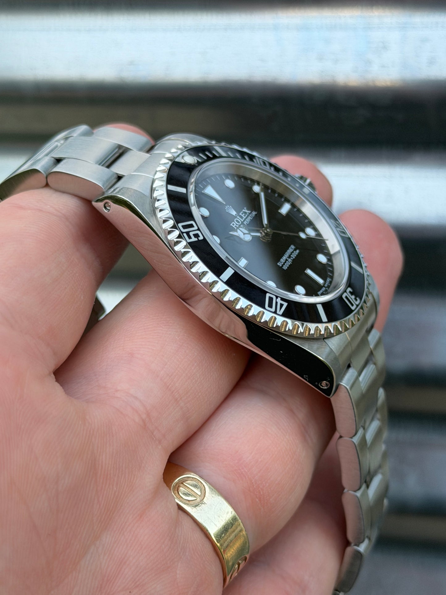 Rolex Submariner No Date 40mm Ref.14060M Box & Papers