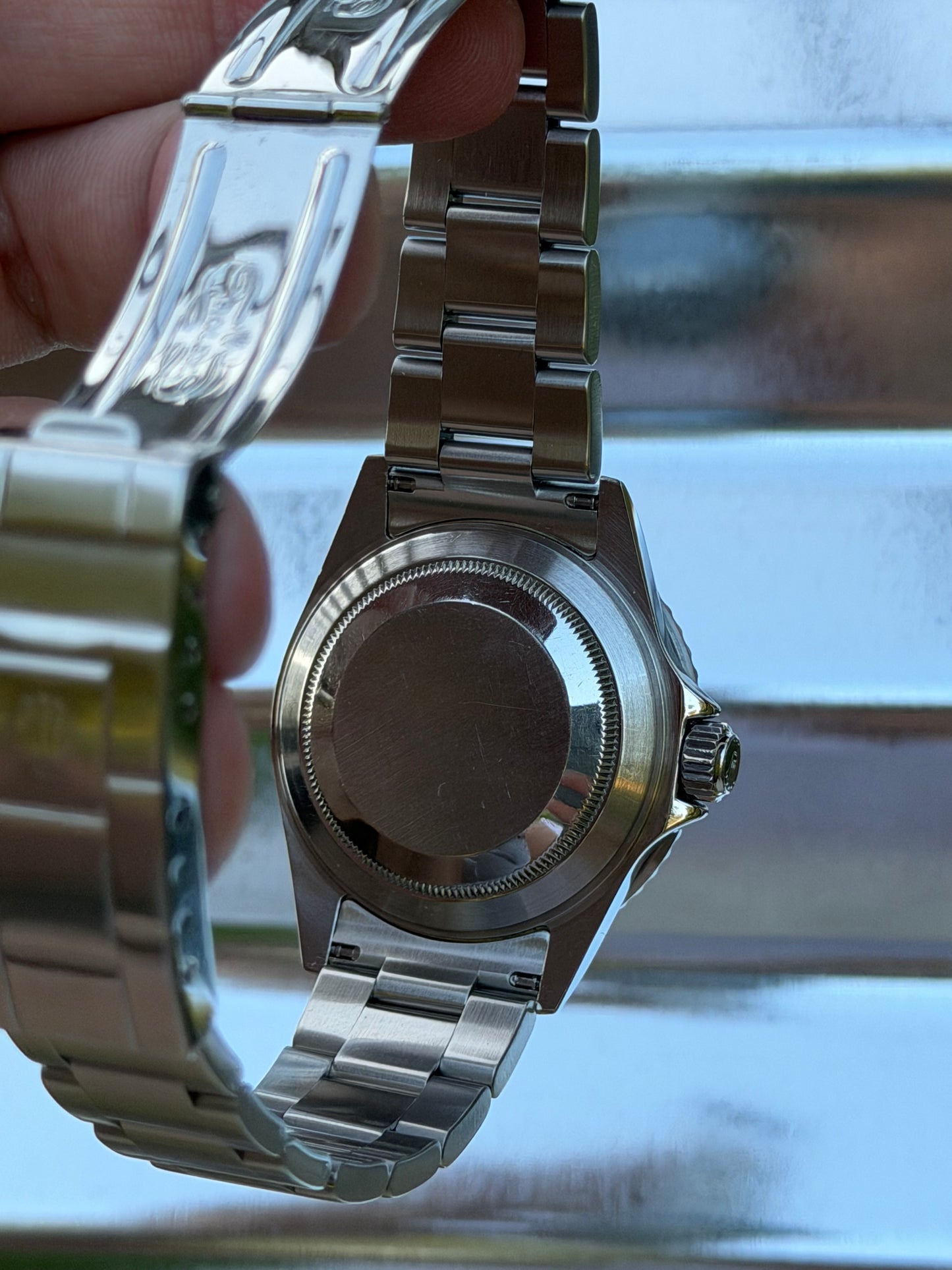 Rolex Submariner Date 40mm Ref.16610 Box & Papers