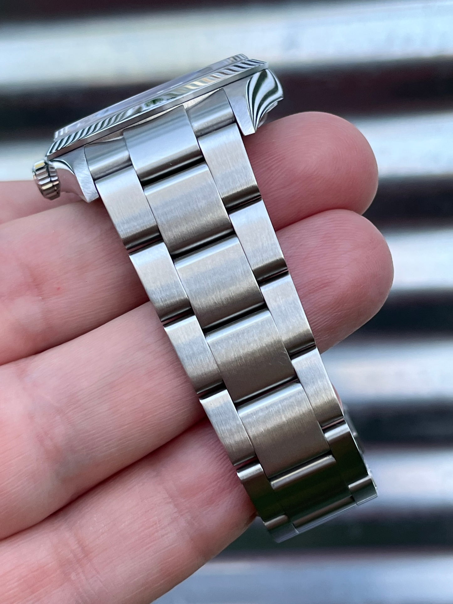 Rolex Explorer I 36mm Ref.114270 Box & Papers