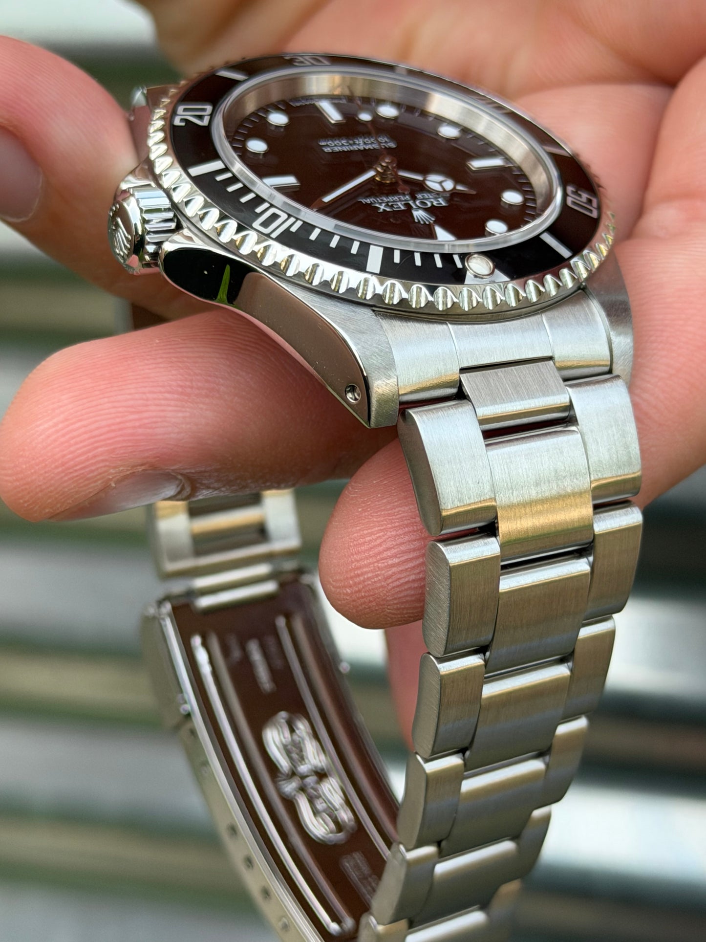 Rolex Submariner No Date 40mm Ref.14060M Box & Papers