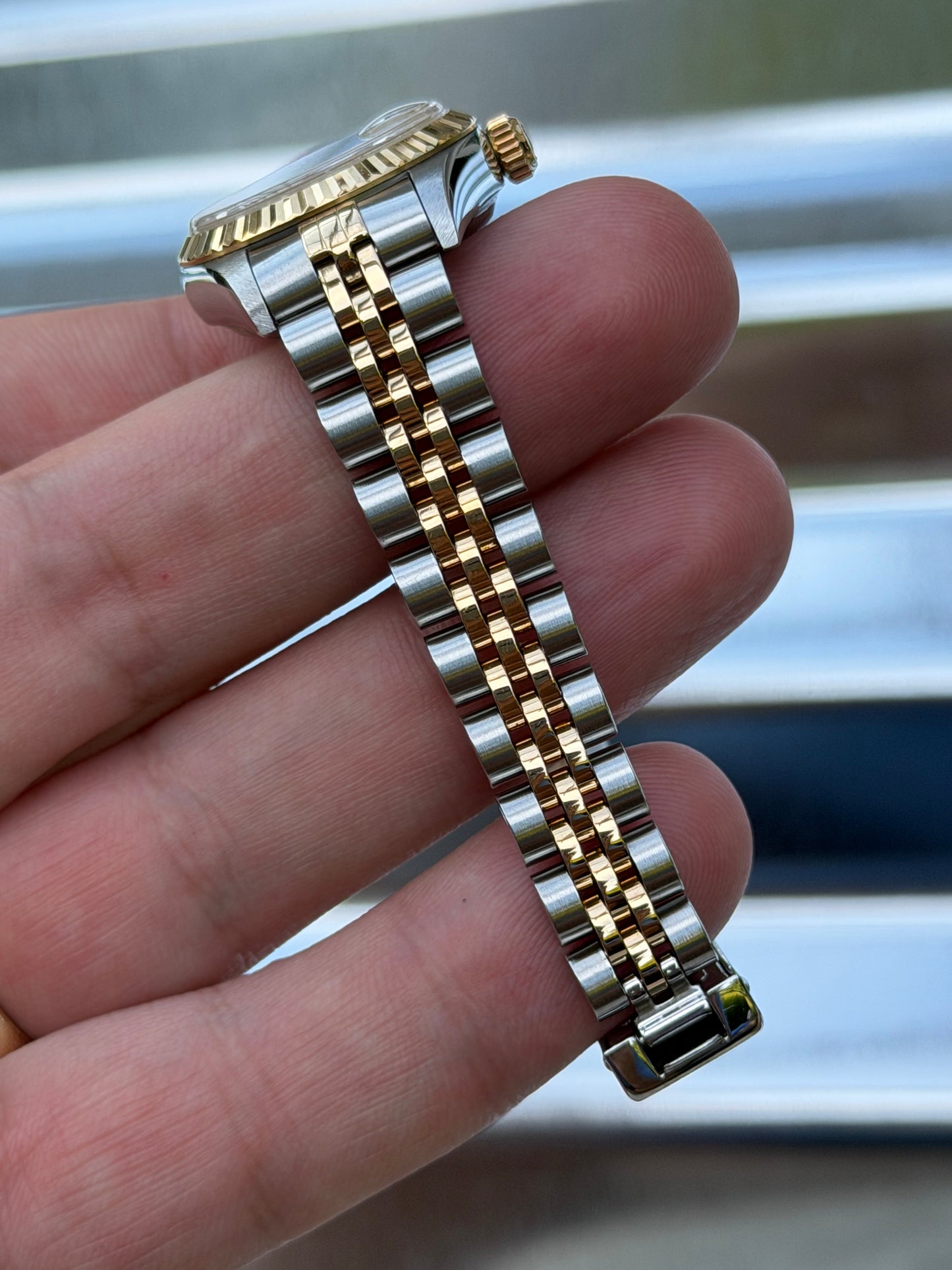 Rolex Ladies Datejust “Champagne Diamond Dial” 26mm Ref.69173 Box & Papers