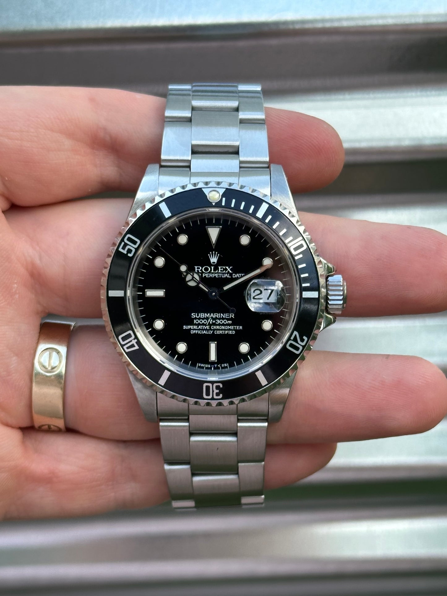 Rolex Submariner Date 40mm Ref:16610 Box & Papers