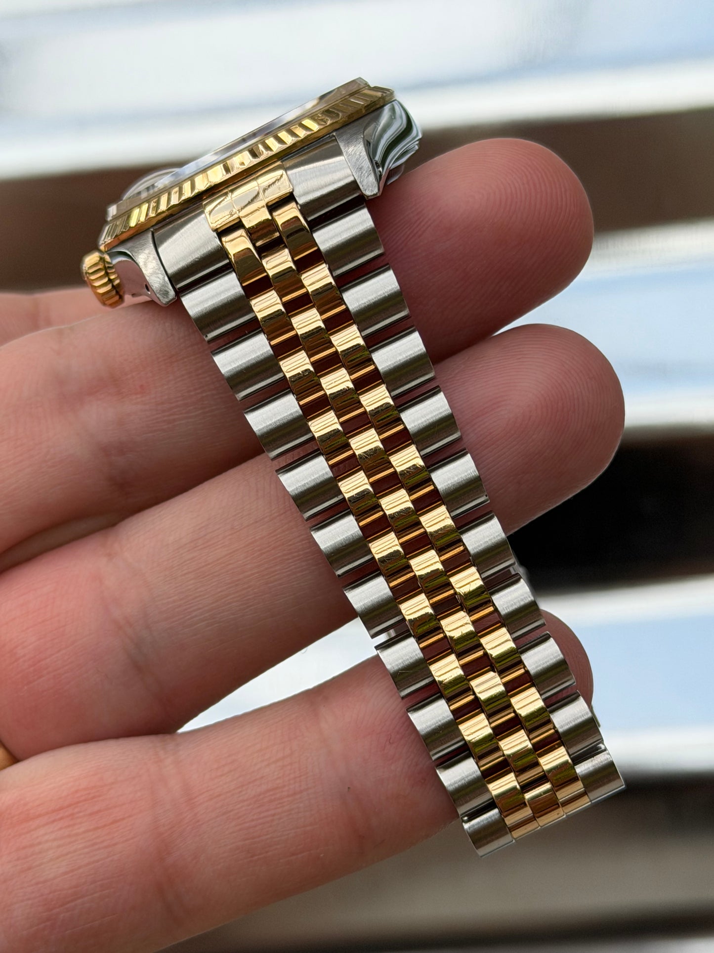 Rolex Datejust “Champagne Dial 36mm Ref.16233 Box & Papers