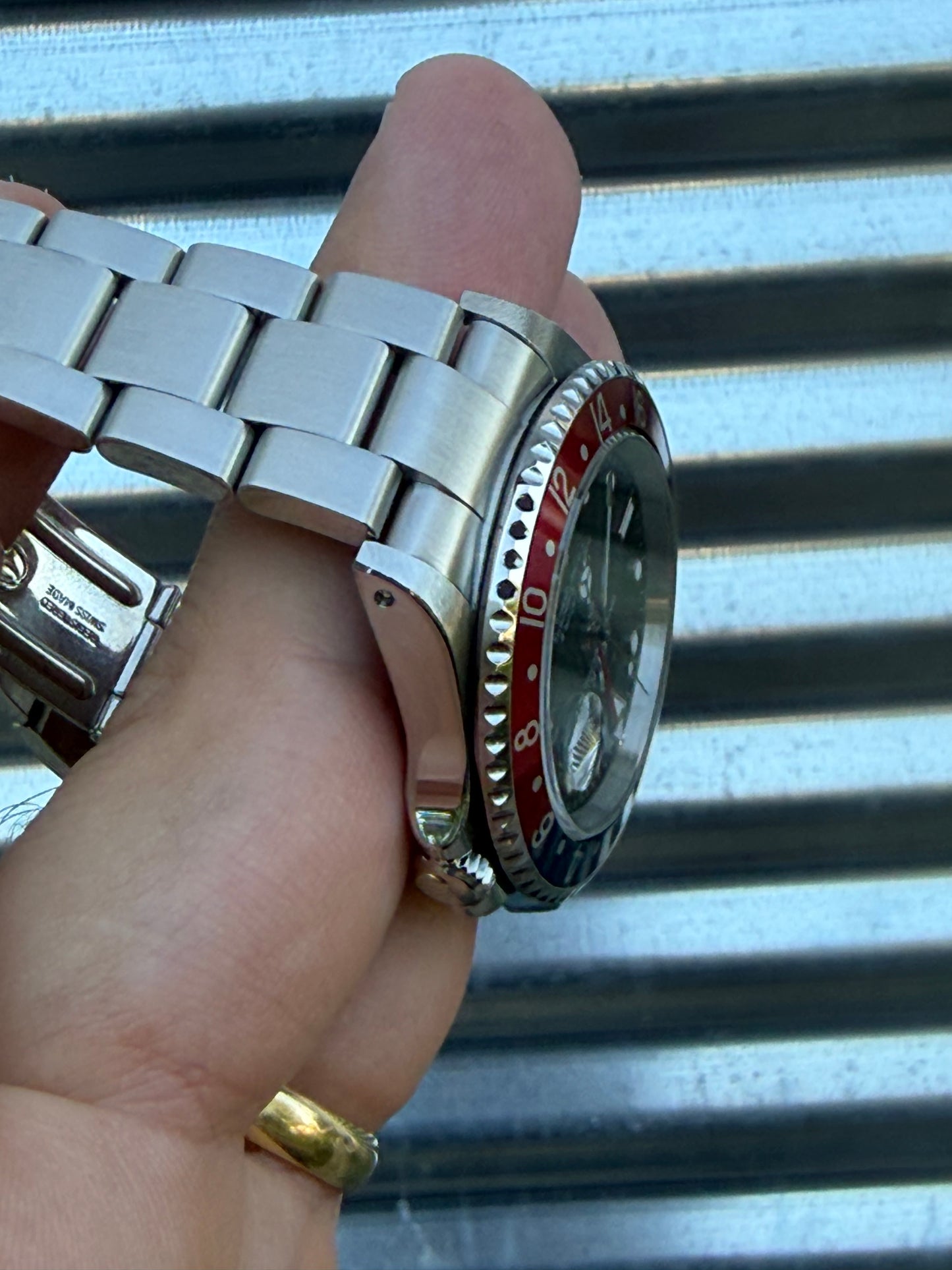Rolex GMT Master II “Pepsi”40mm Ref.16710 Box & Papers