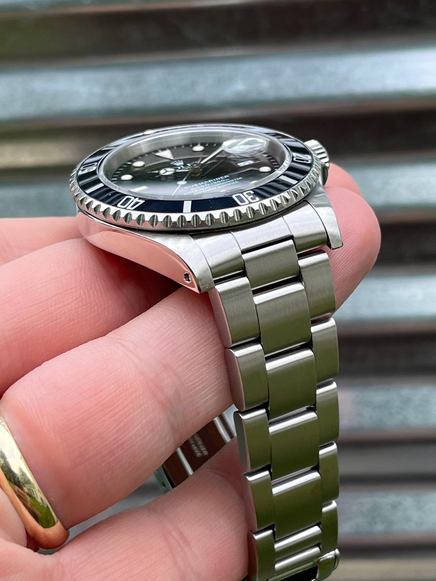 Rolex Submariner Date 40mm Ref.16610 Box & Papers & Rolex Service Card