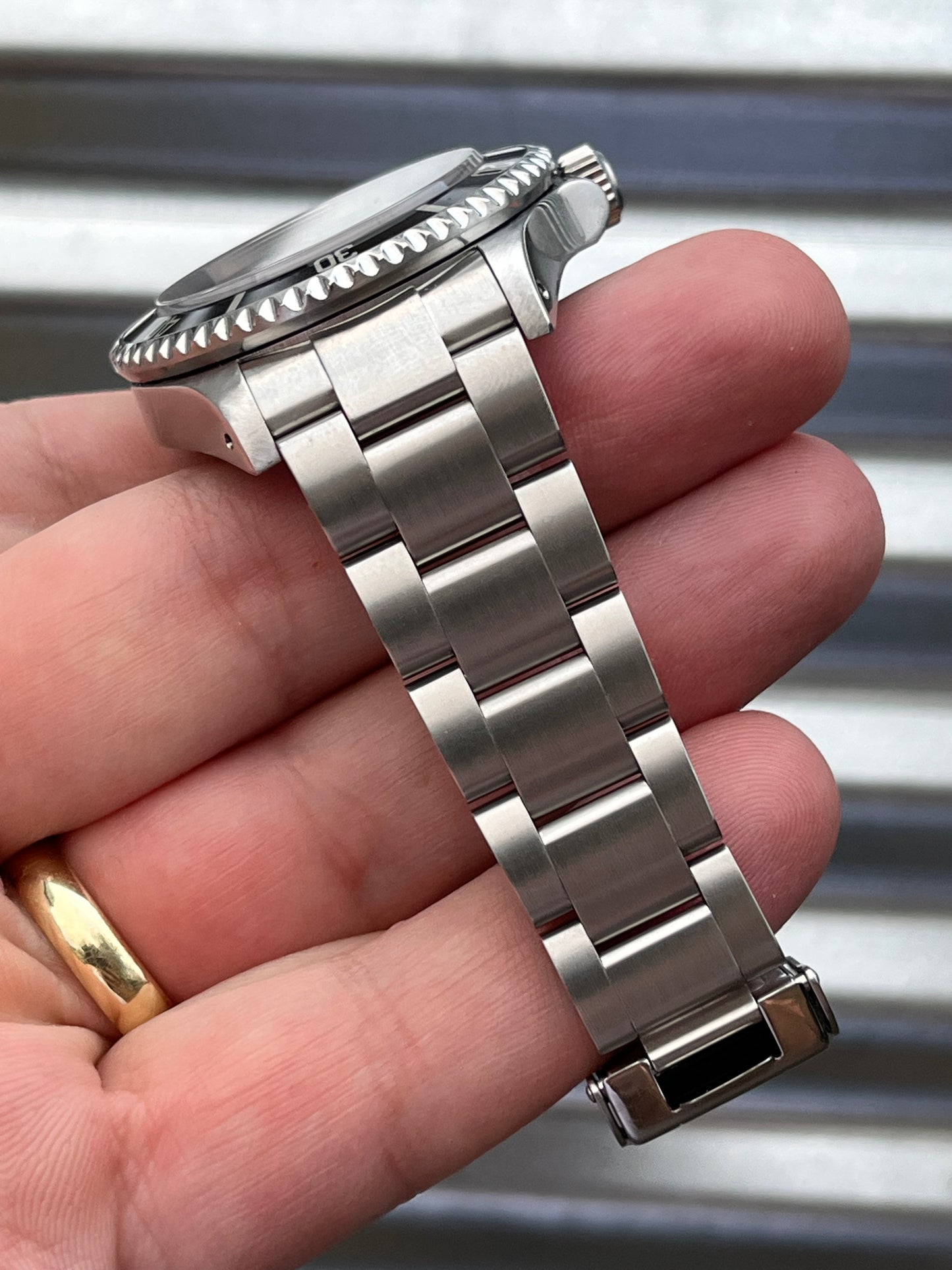 Rolex Sea-Dweller 40mm Ref.16600 Box & Papers