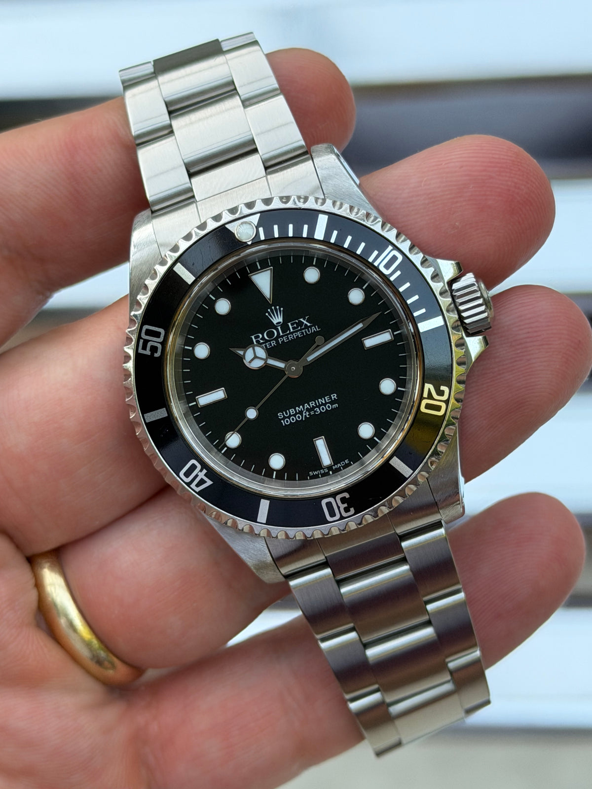 Rolex Submariner No Date 40mm Ref.14060M Box & Papers