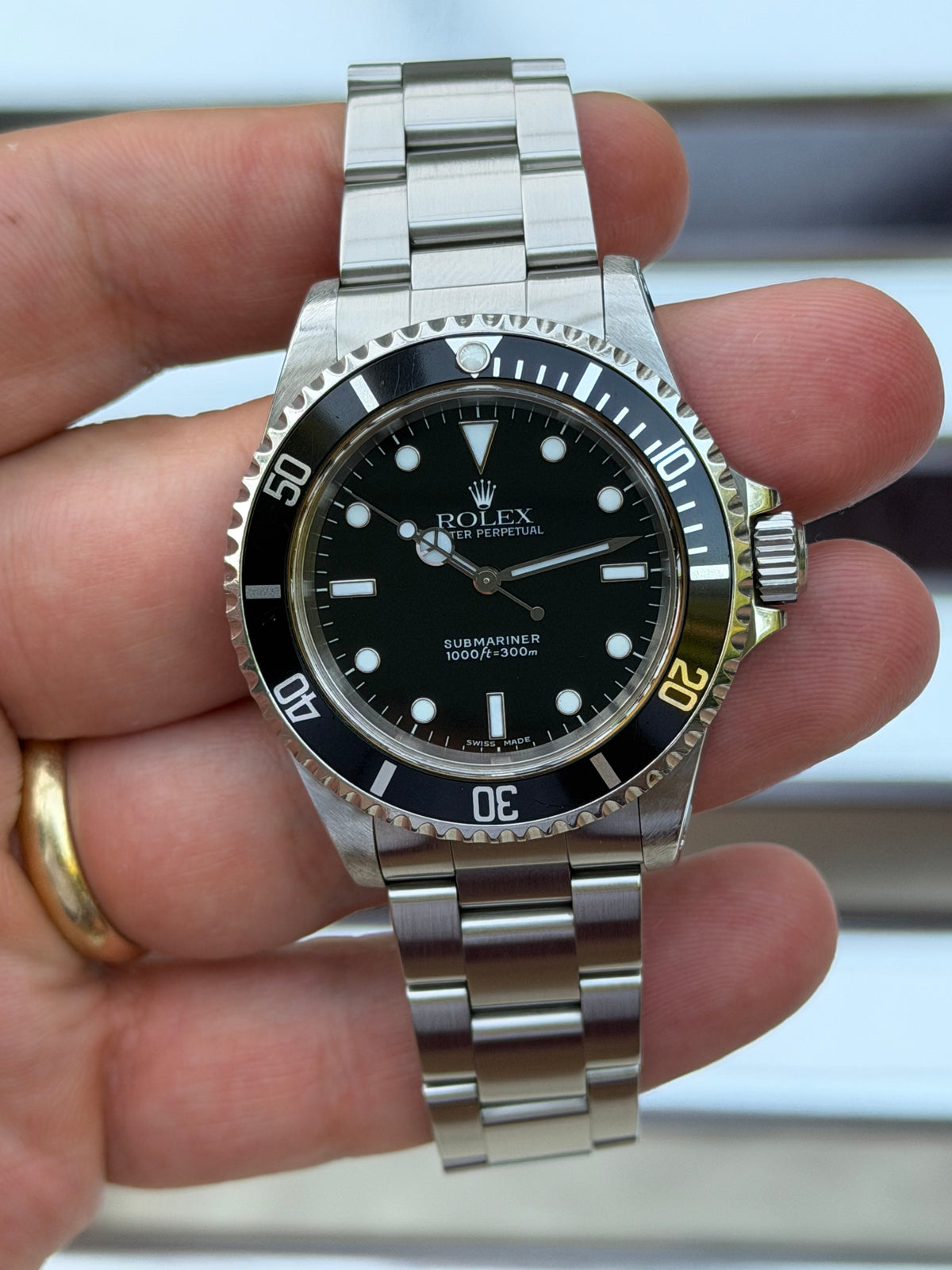 Rolex Submariner No Date 40mm Ref.14060M Box & Papers