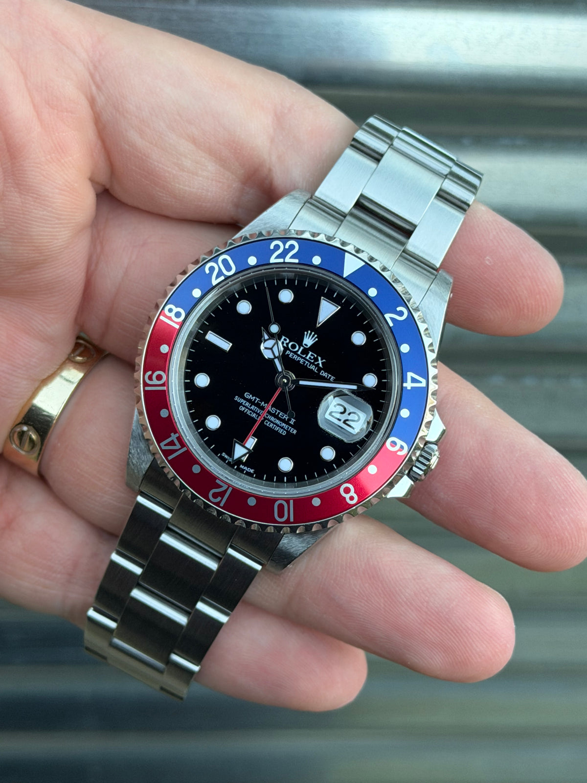 Rolex GMT Master II “Pepsi” 40mm Ref.16710 Box & Papers & Service Card