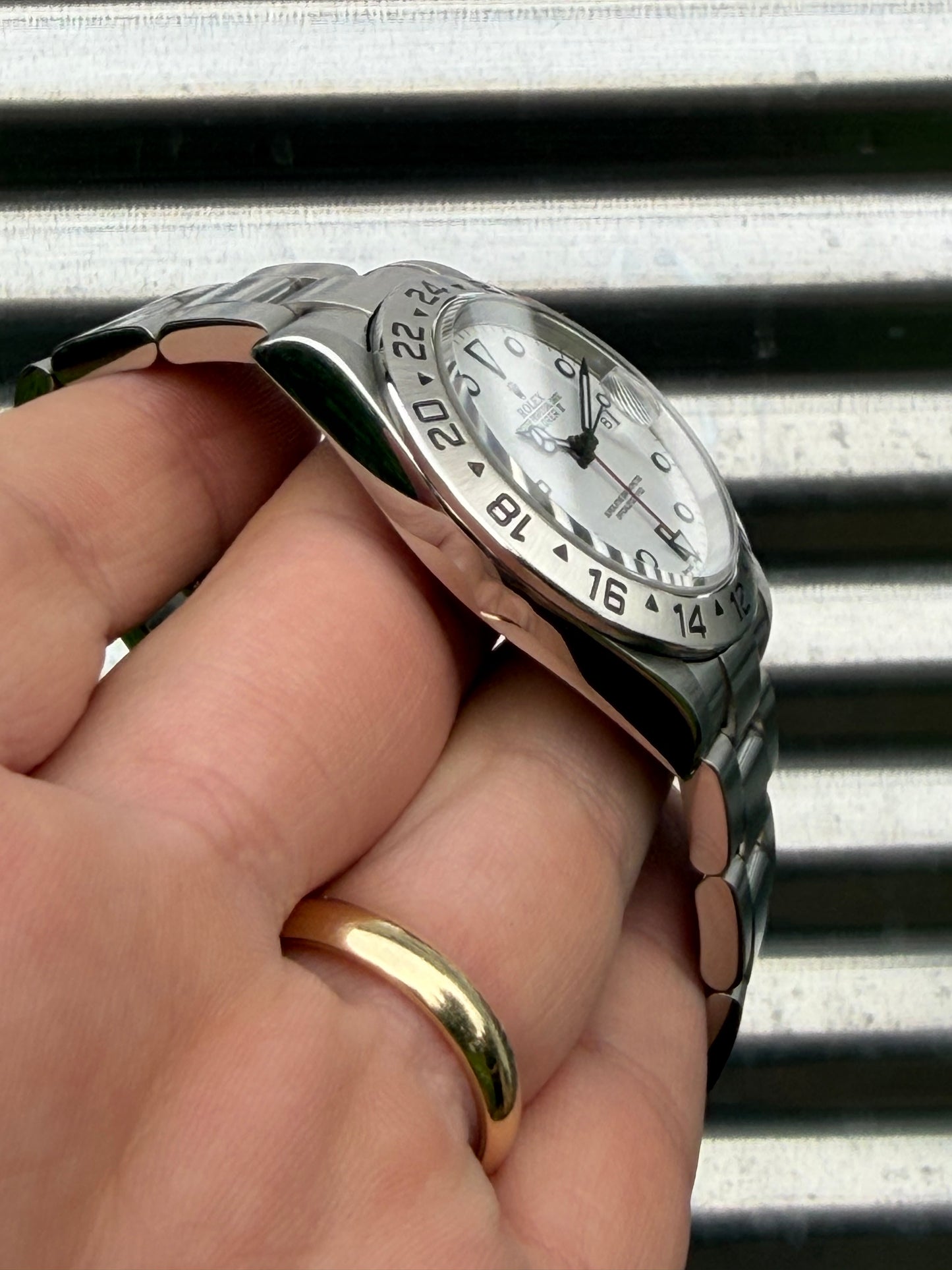 Rolex Explorer II “Polar” 40mm Ref.16570 Box & Papers