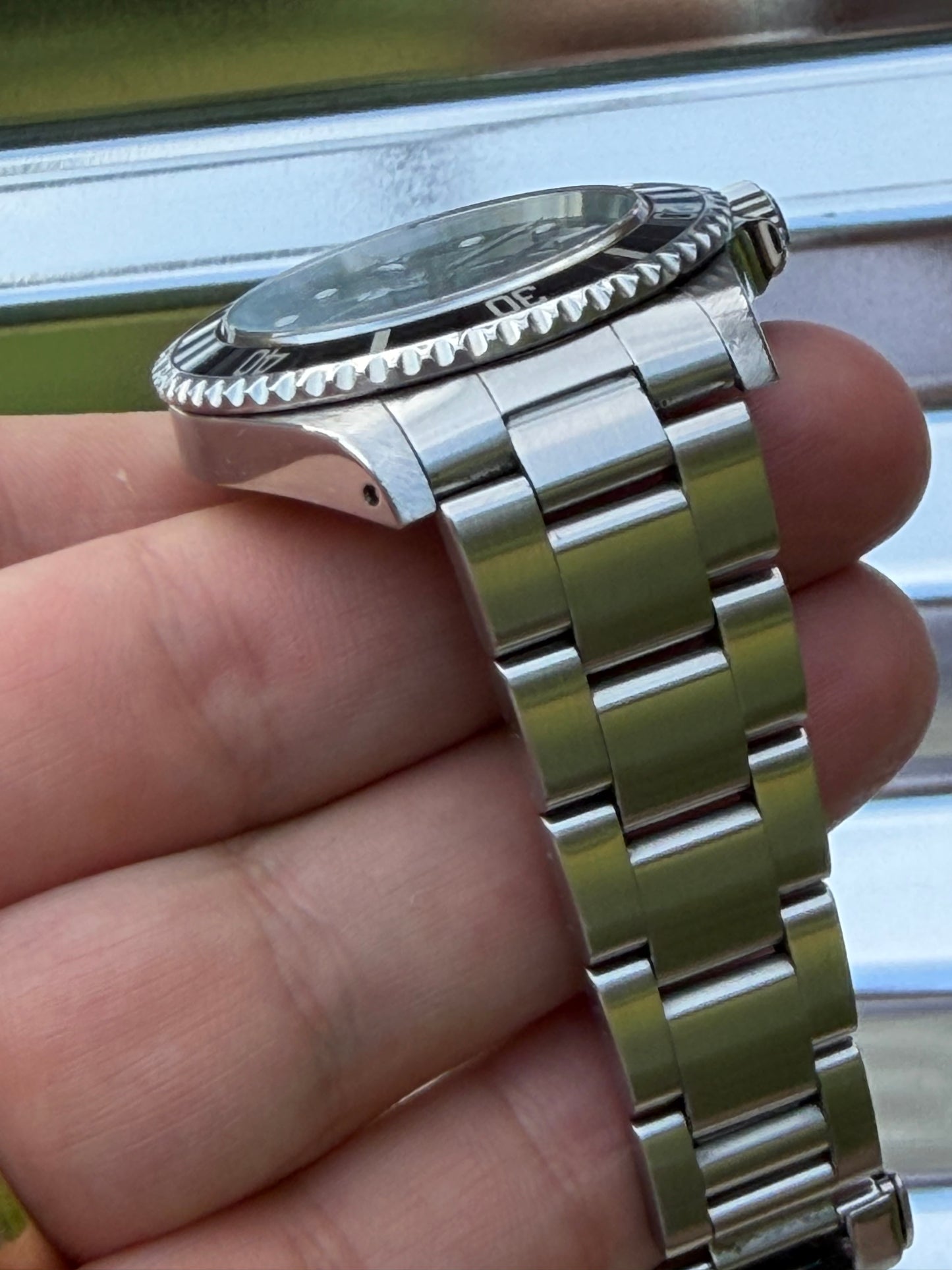 Rolex Submariner No Date 40mm Ref.14060M Box & Papers