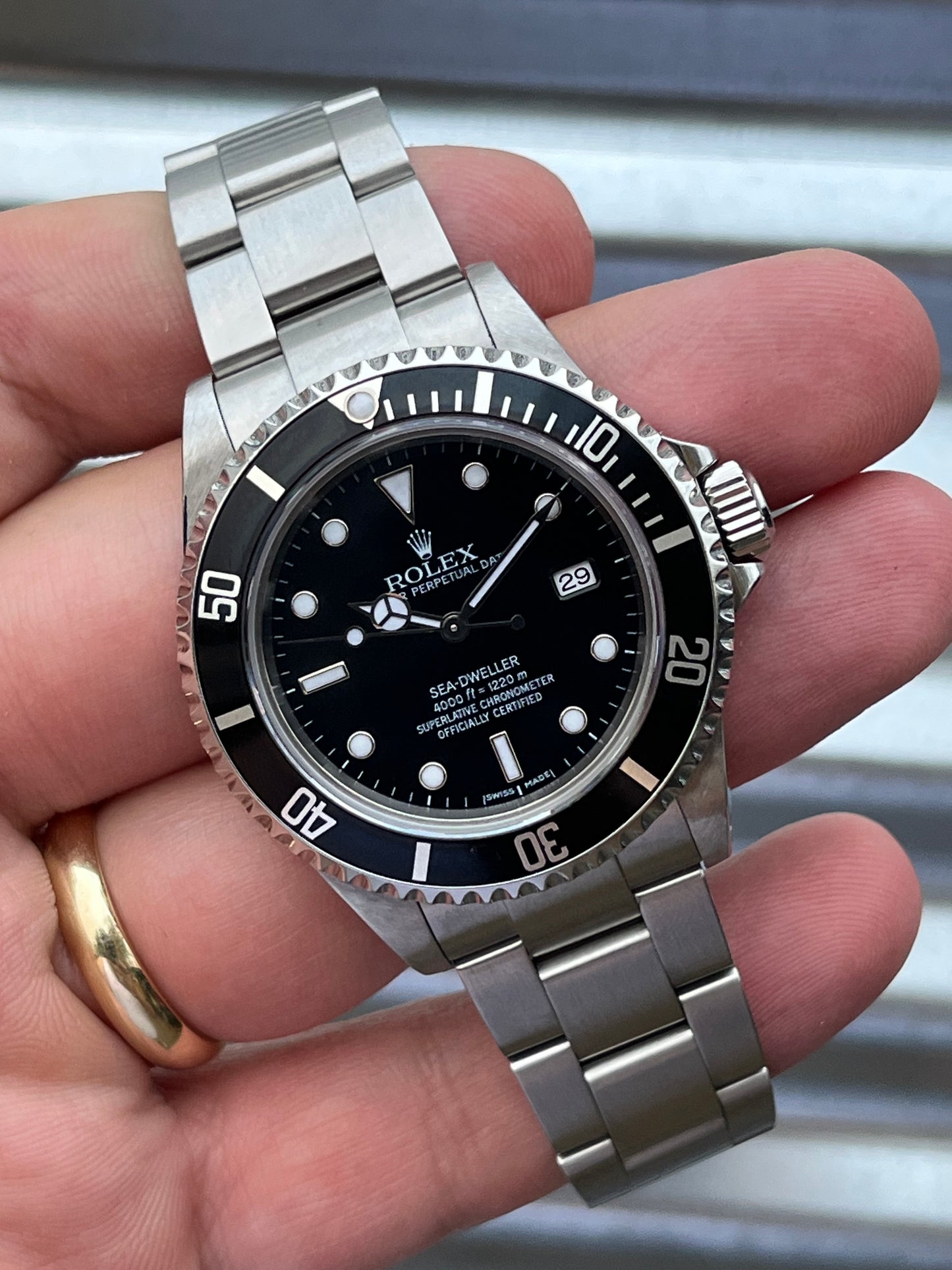 Rolex Sea-Dweller 40mm Ref.16600 Box & Papers