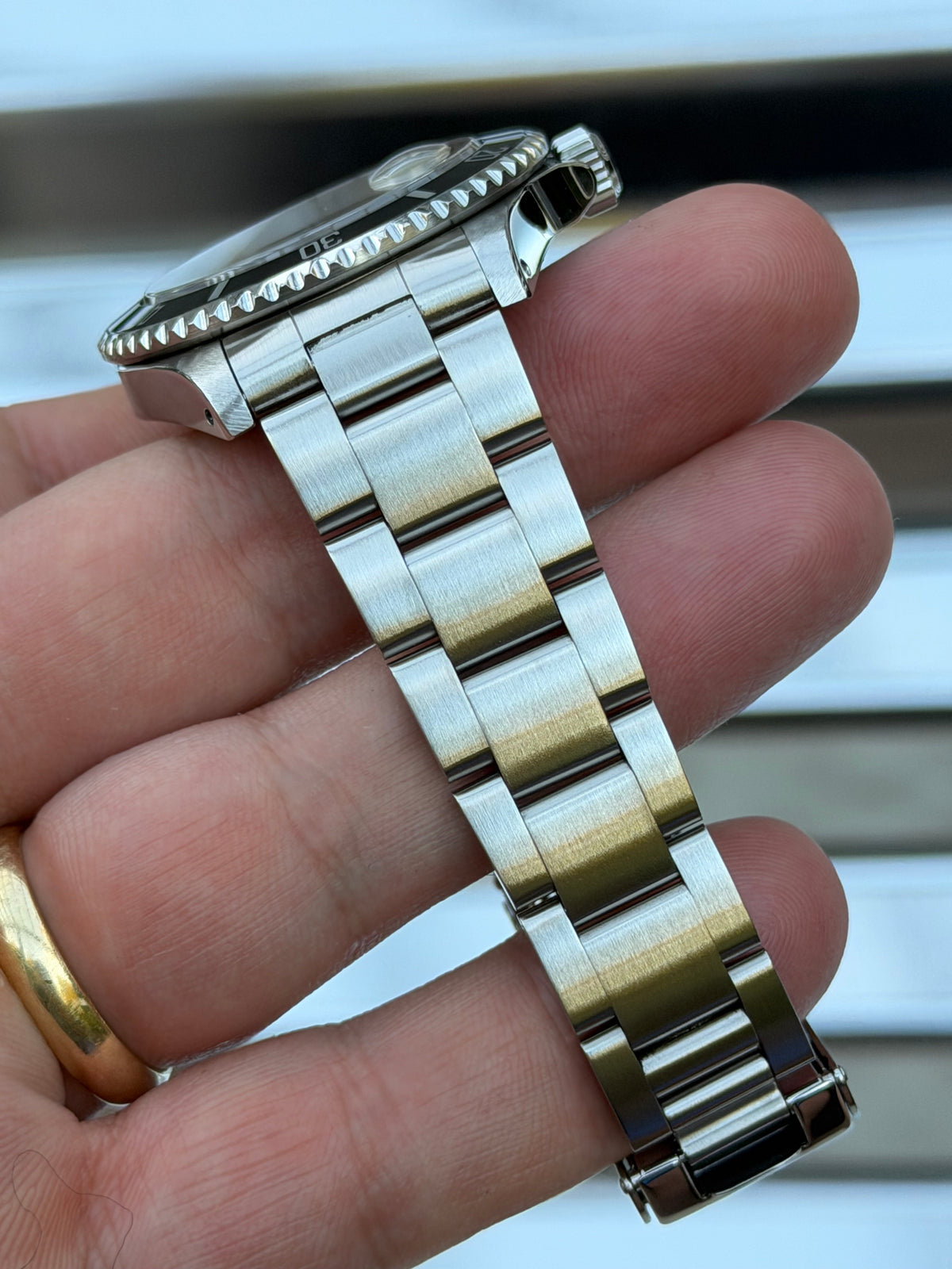 Rolex Submariner Date “Swiss Only”40mm Ref.16610 Box & Papers