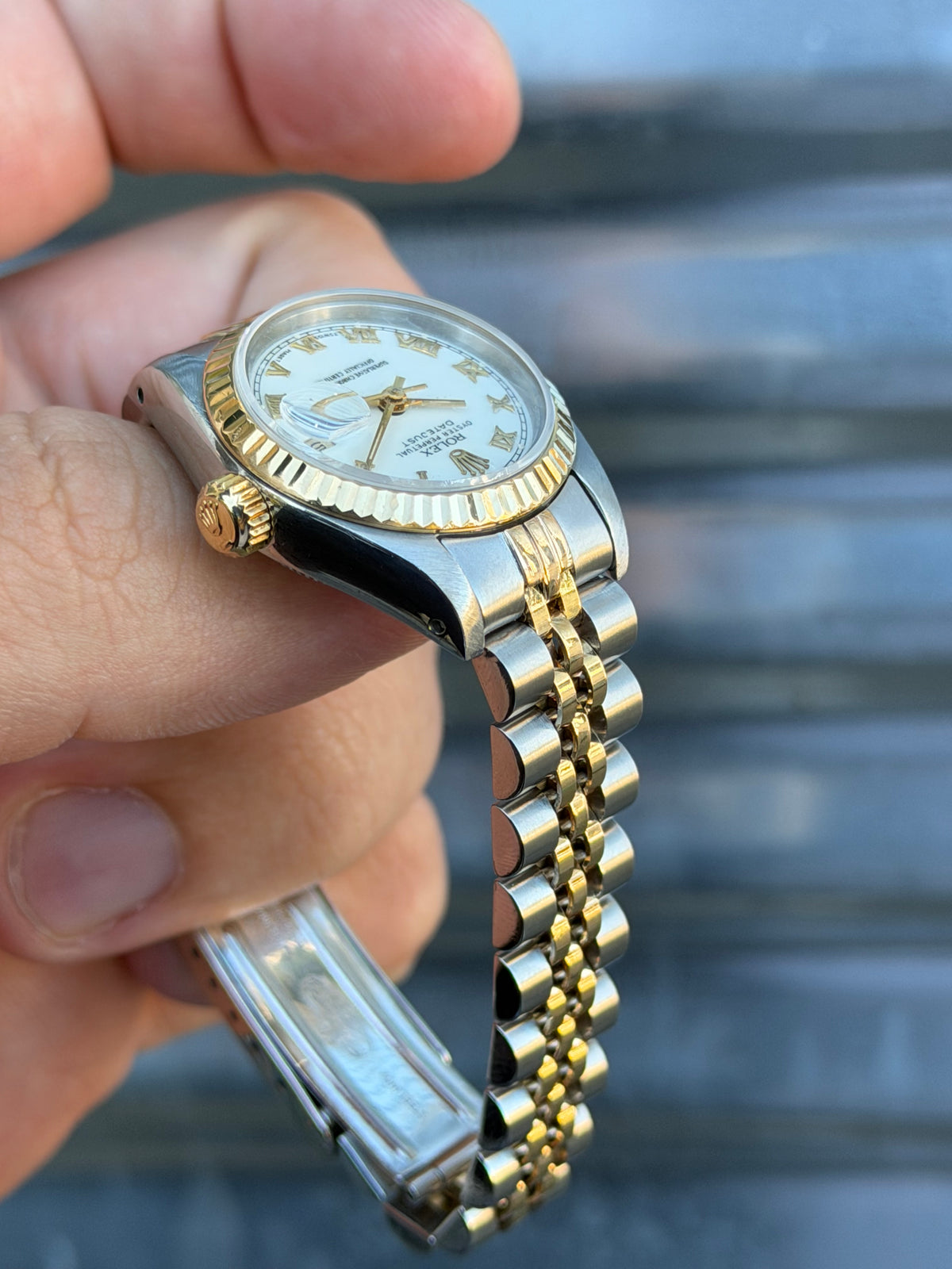 Rolex Ladies Datejust “White Roman Dial” 26mm Ref.69173 Box & Papers