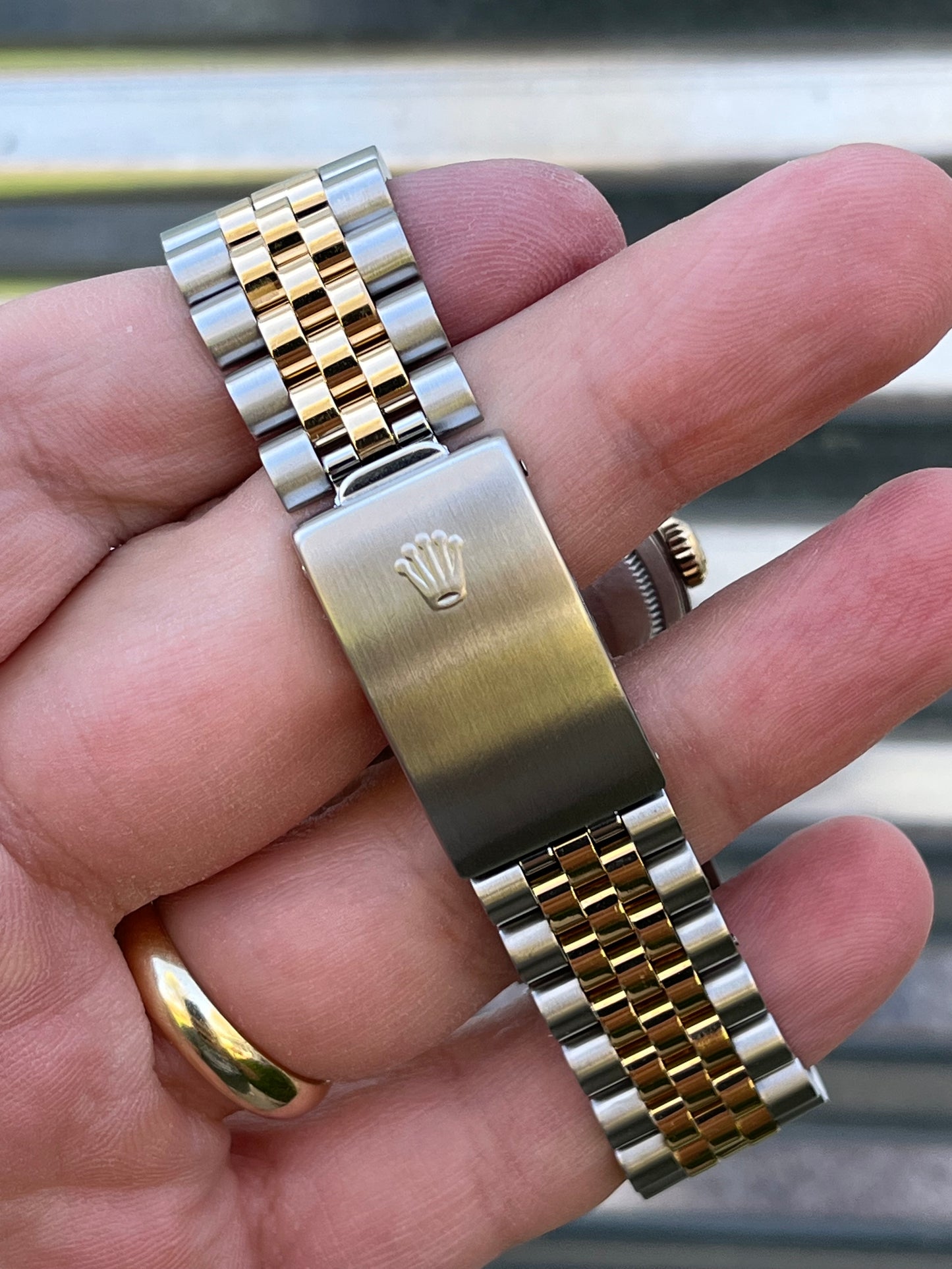 Rolex Datejust 36mm Champagne Dial w/Roman Numeral Track Ref.16233 Box & Papers