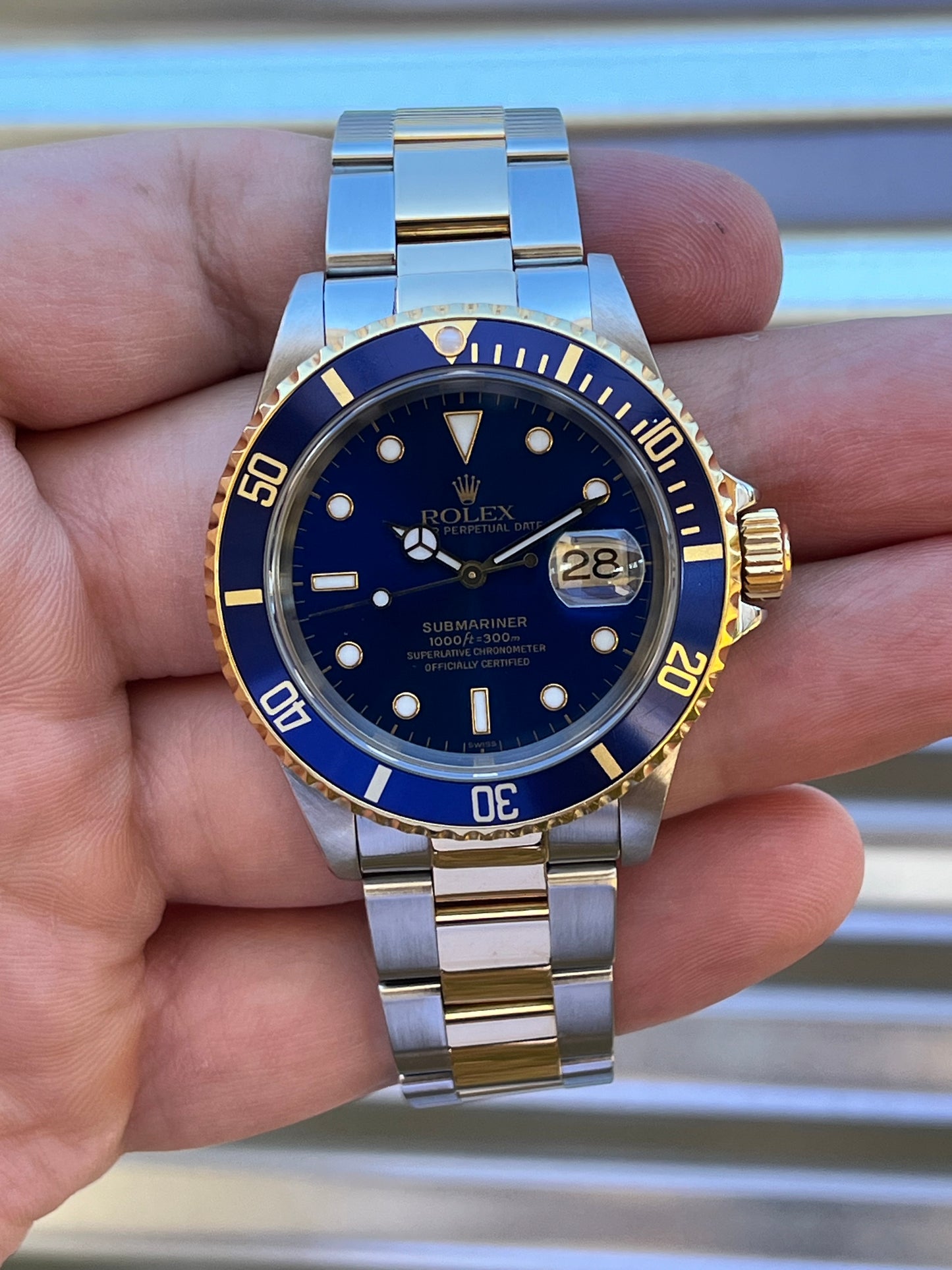 Rolex Submariner “Bluesy” 40mm Ref.16613 Box & Papers & Service Card