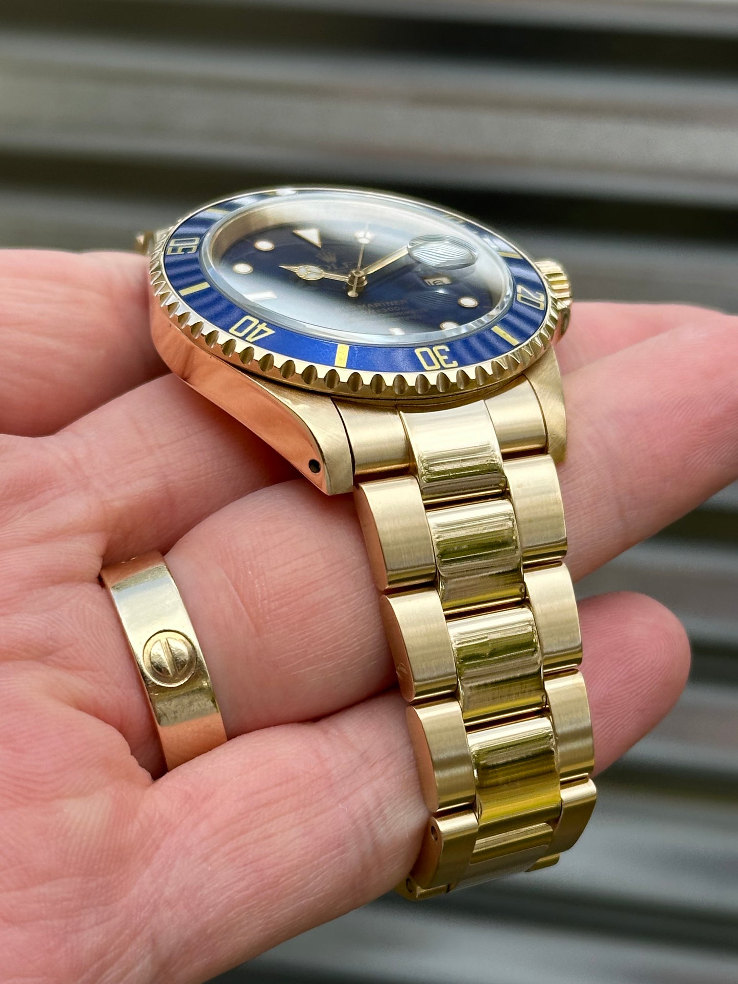 Rolex Submariner Date Ref.16618LB 18k Gold Box & Papers