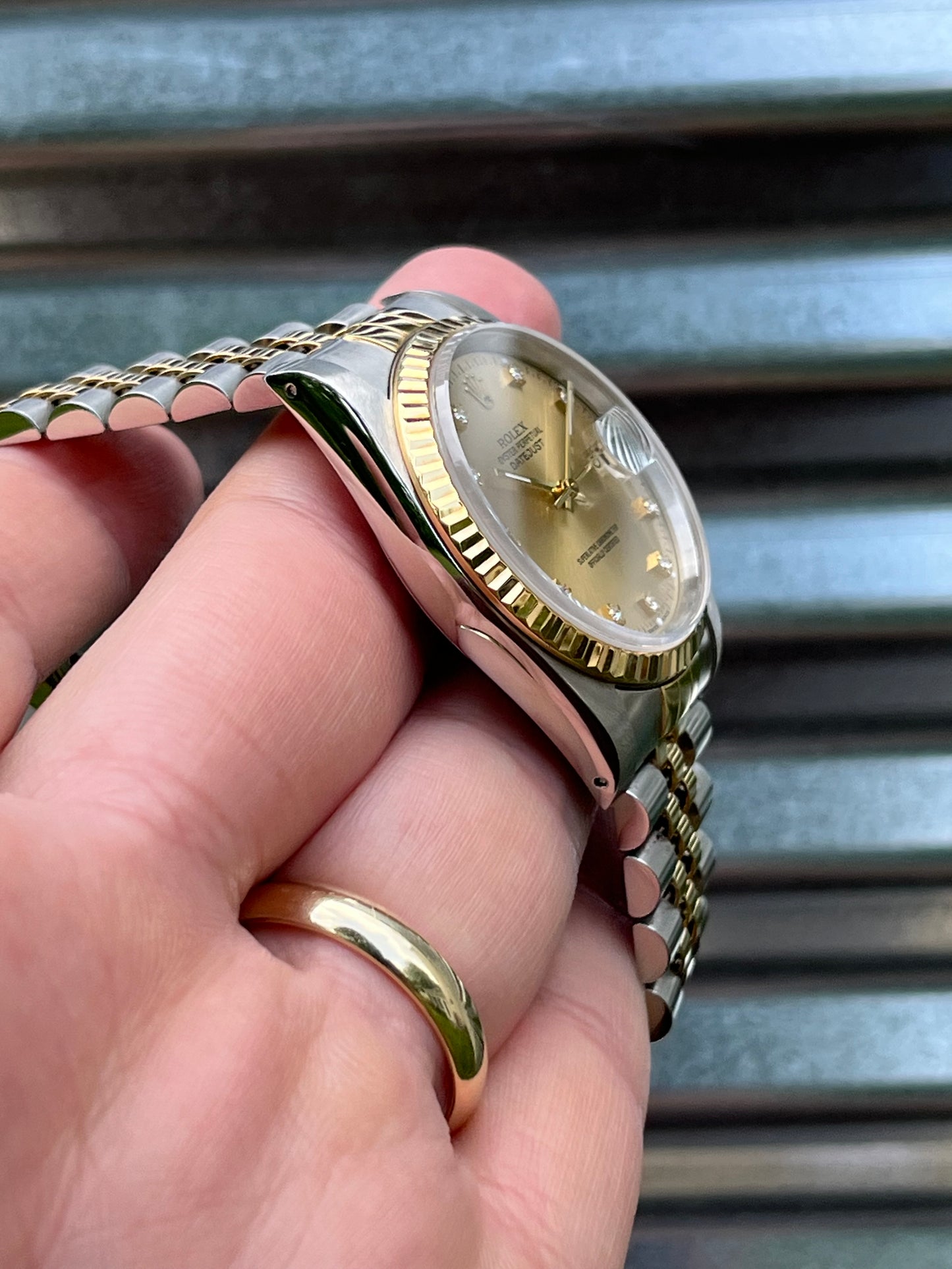 Rolex Datejust “Champagne Diamond Dial” 36mm Ref.16233 Box & Papers