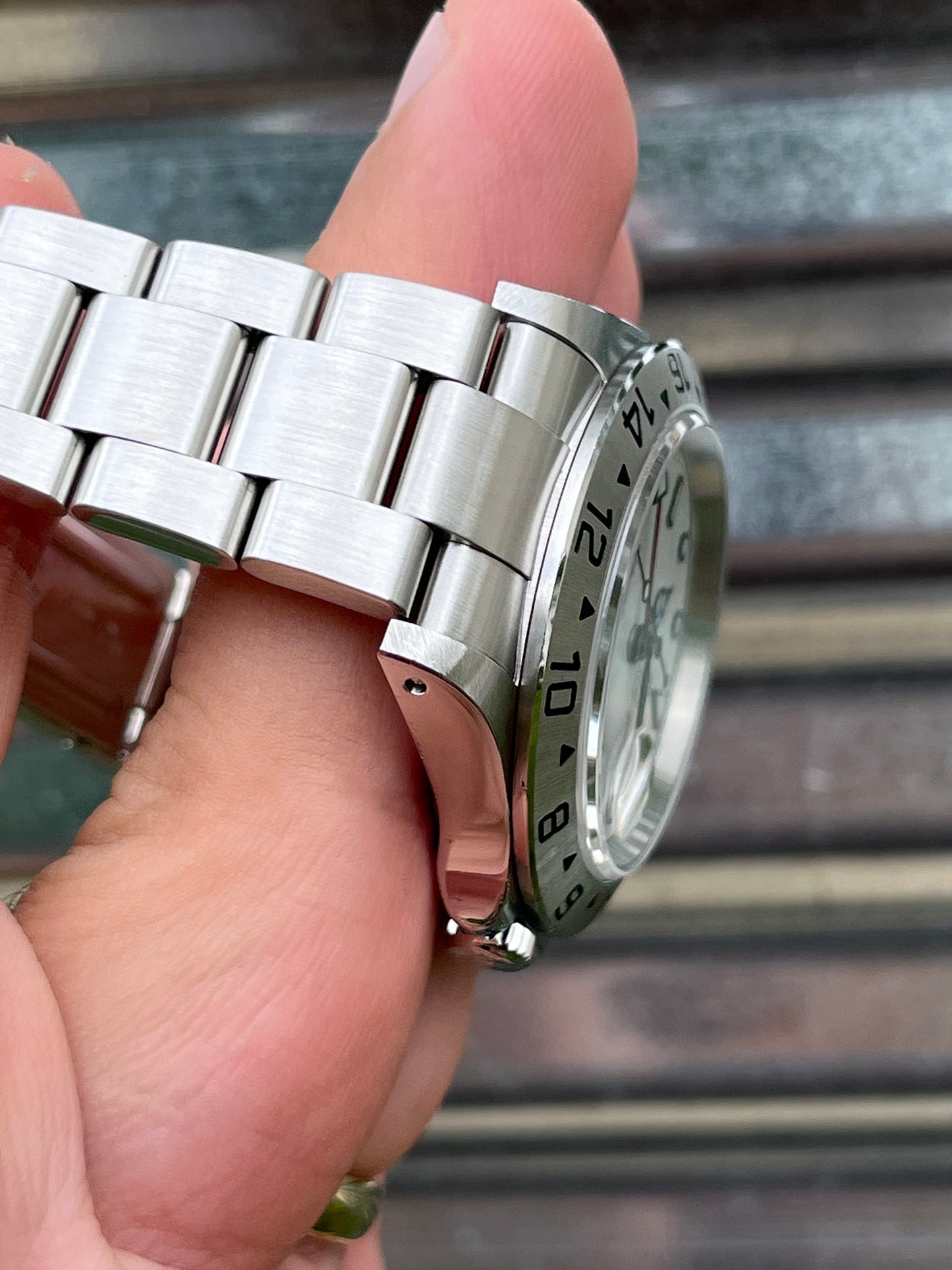 Rolex Explorer II “Polar” 40mm Ref.16570 Box & Papers