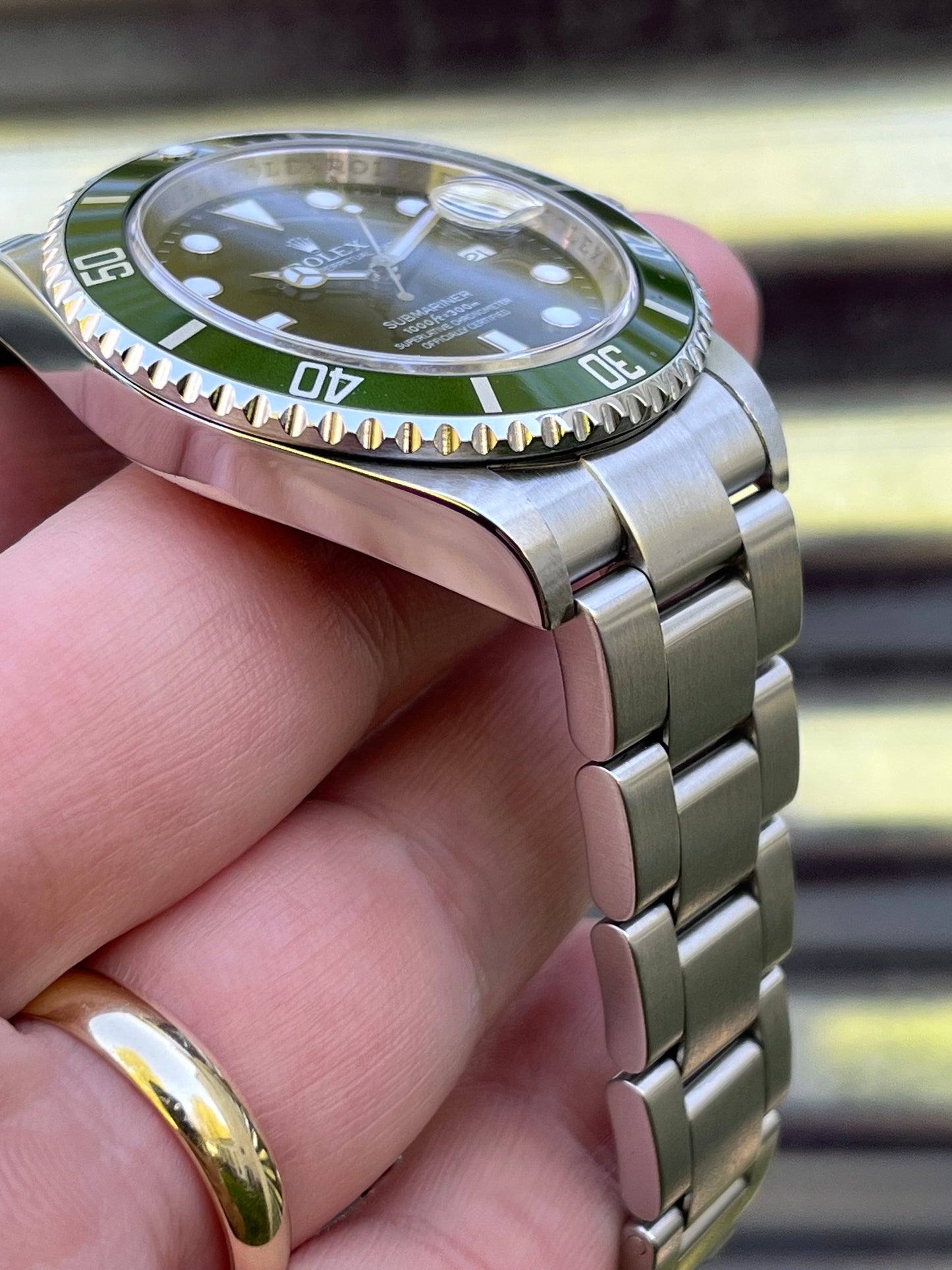 Rolex Submariner Date “Kermit” 40mm Ref.16610LV Box & Card (papers) Engraved Rehaut