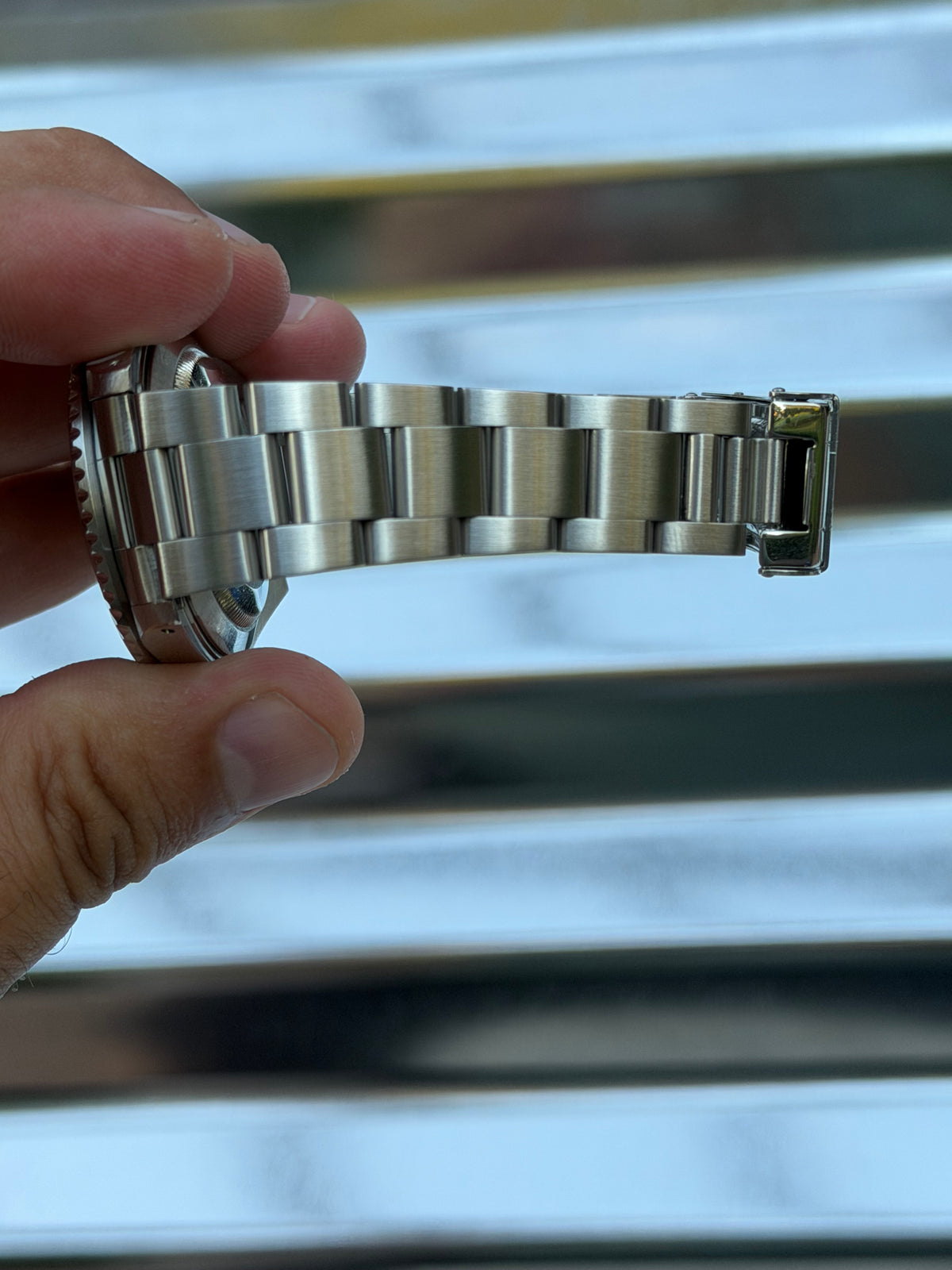 Rolex Submariner Date “Swiss Only”40mm Ref.16610 Box & Papers