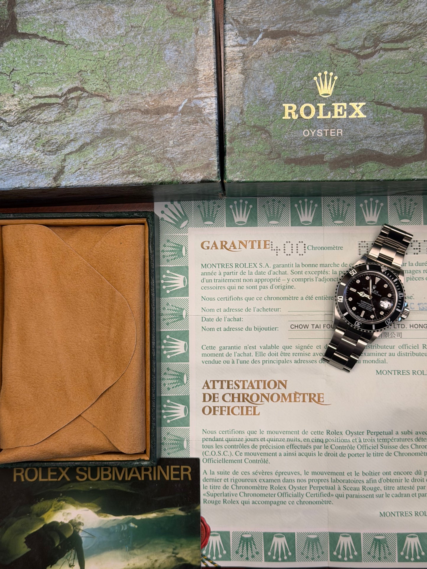 Rolex Submariner Date 40mm Ref.16610 Box & Papers