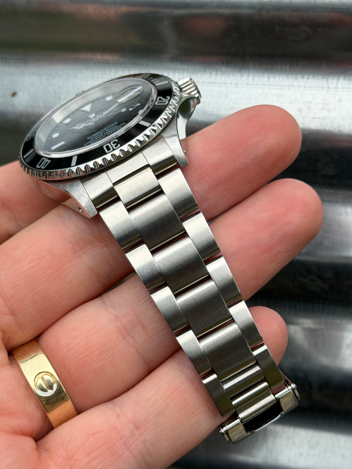 Rolex Submariner Date 40mm Ref.16610 Box & Papers