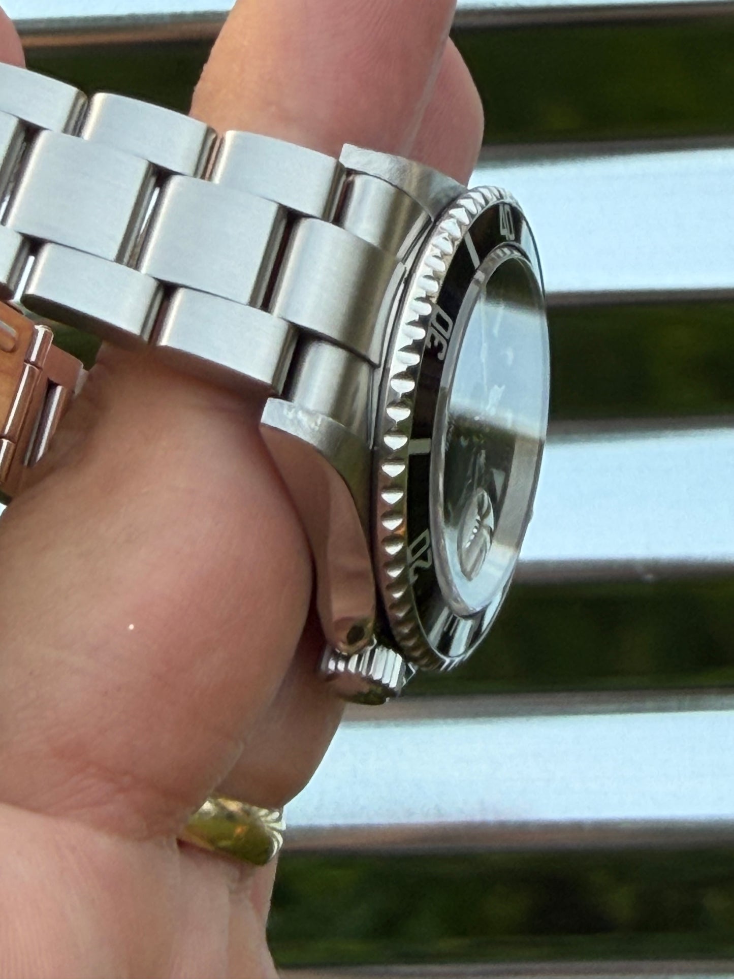 Rolex Submariner Date 40mm Ref.16610 Box & Papers