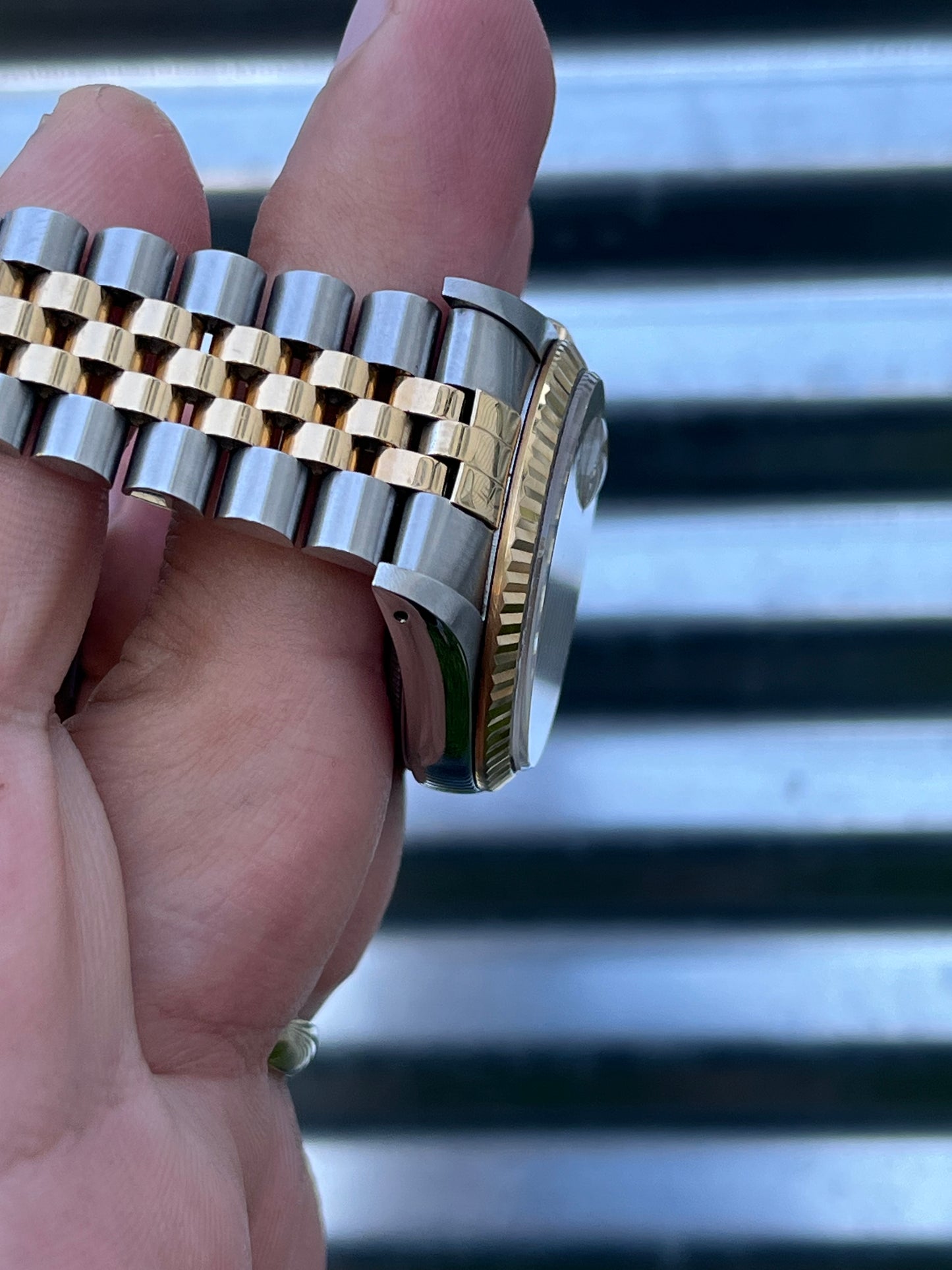 Rolex Datejust 36mm Ref.16233 Box & Papers “Champagne Dial”