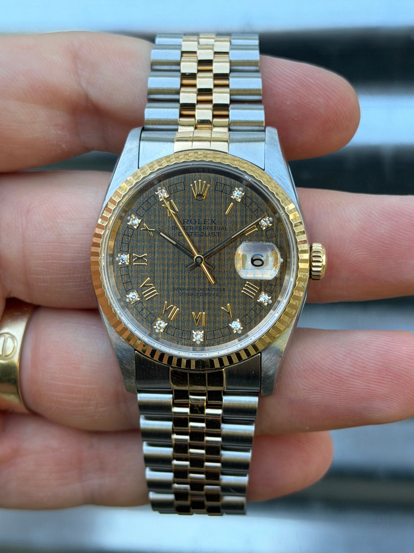 Rolex Datejust “Houndstooth Dial” 36mm Ref.16233 Box & Papers