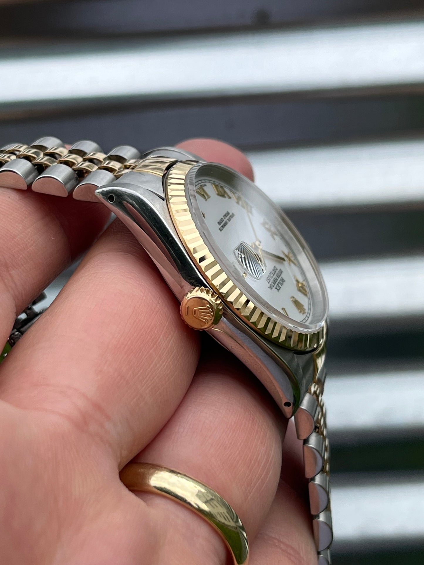 Rolex Datejust 36mm Ref.16233 Box & Papers White Roman Dial