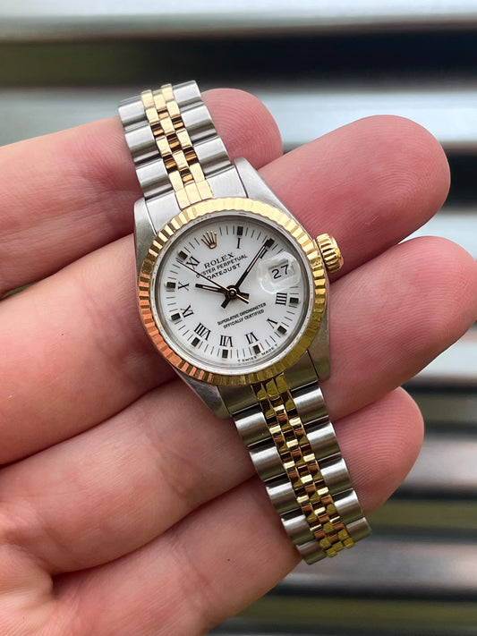 Rolex Ladies Datejust 26mm Ref.69173 Box & Papers
