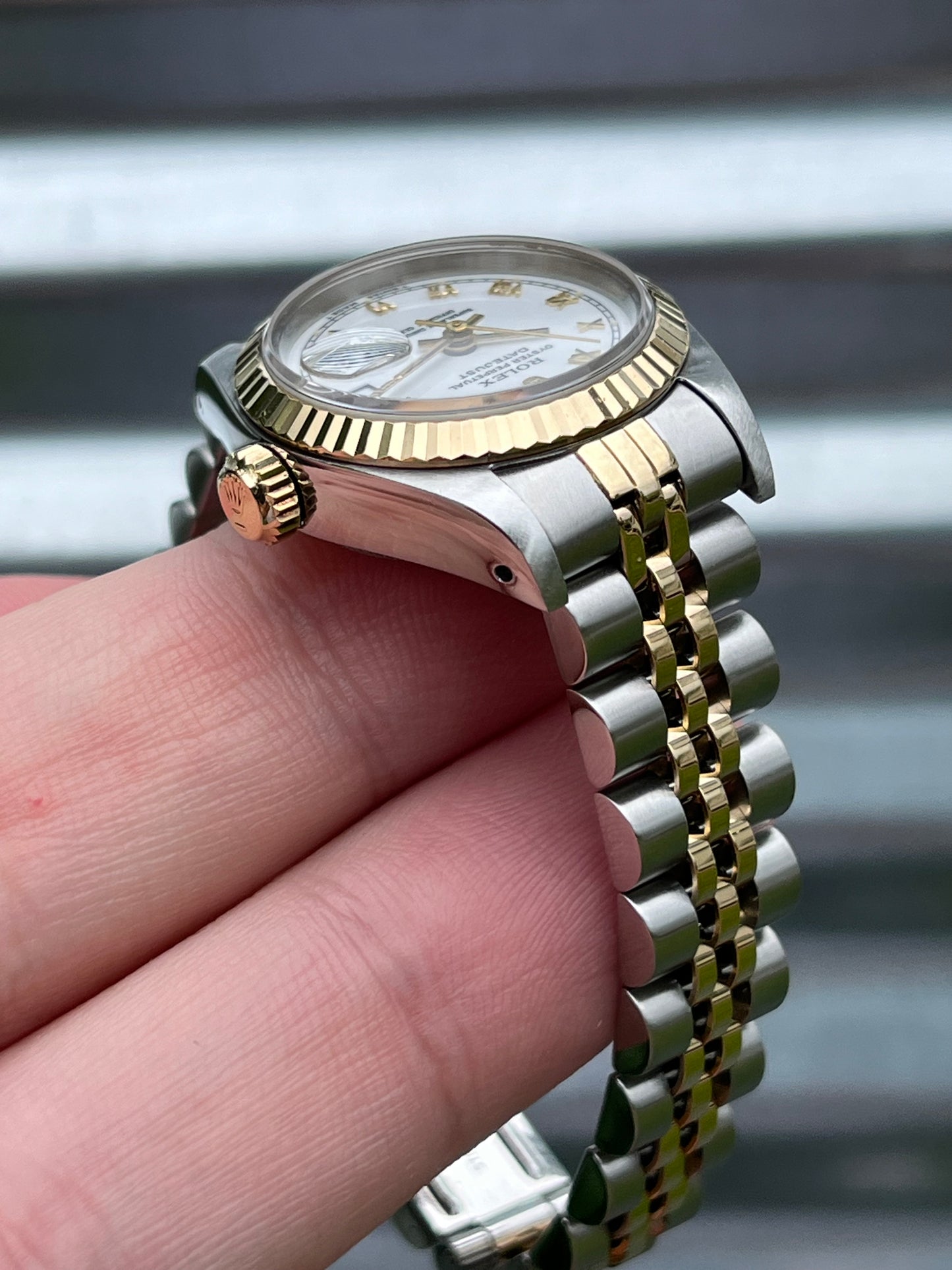 Rolex Lady Datejust 26mm Ref.69173 Box & Papers “White Roman Dial”
