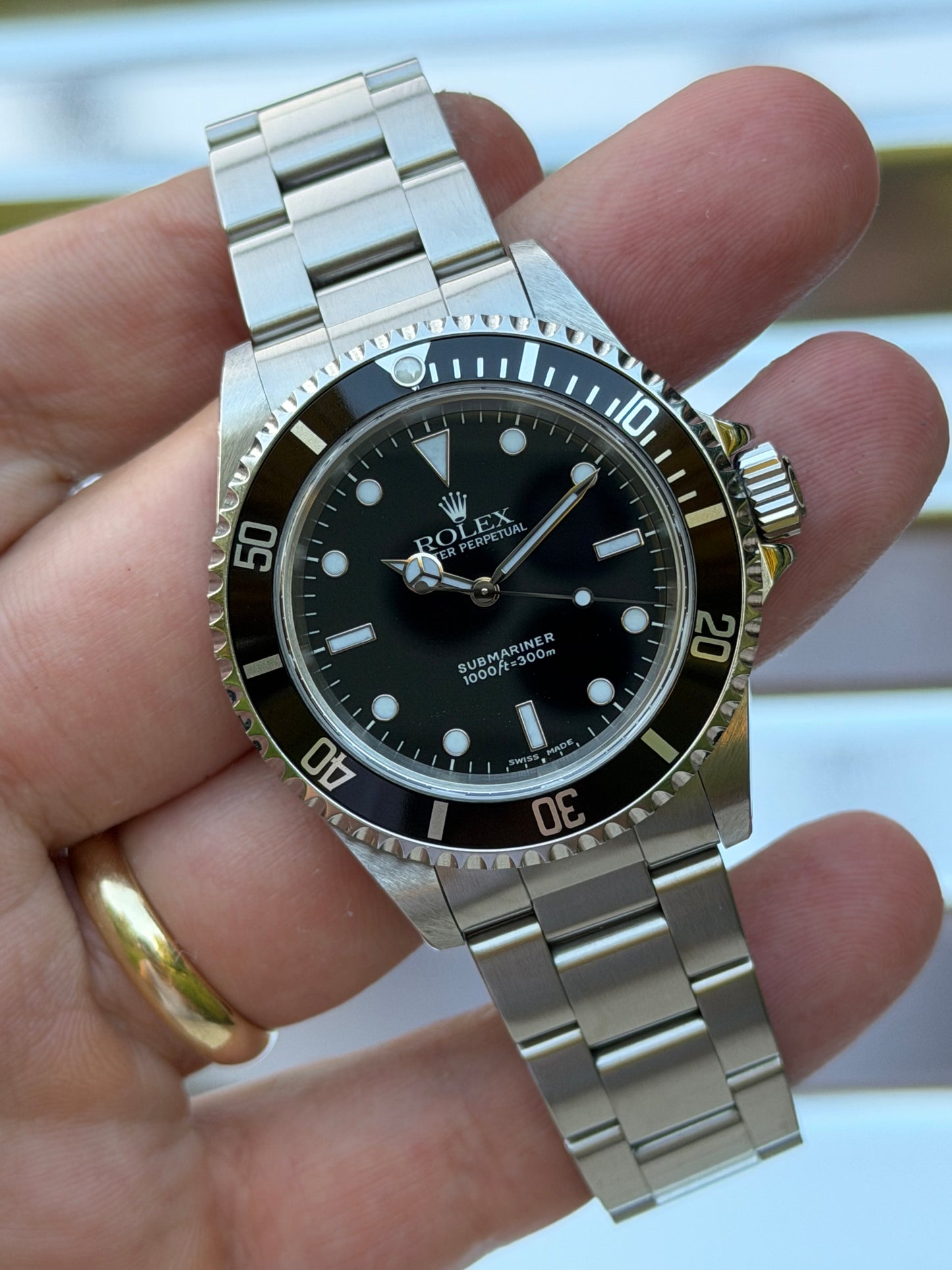 Rolex Submariner No Date 40mm Ref.14060M Box & Papers