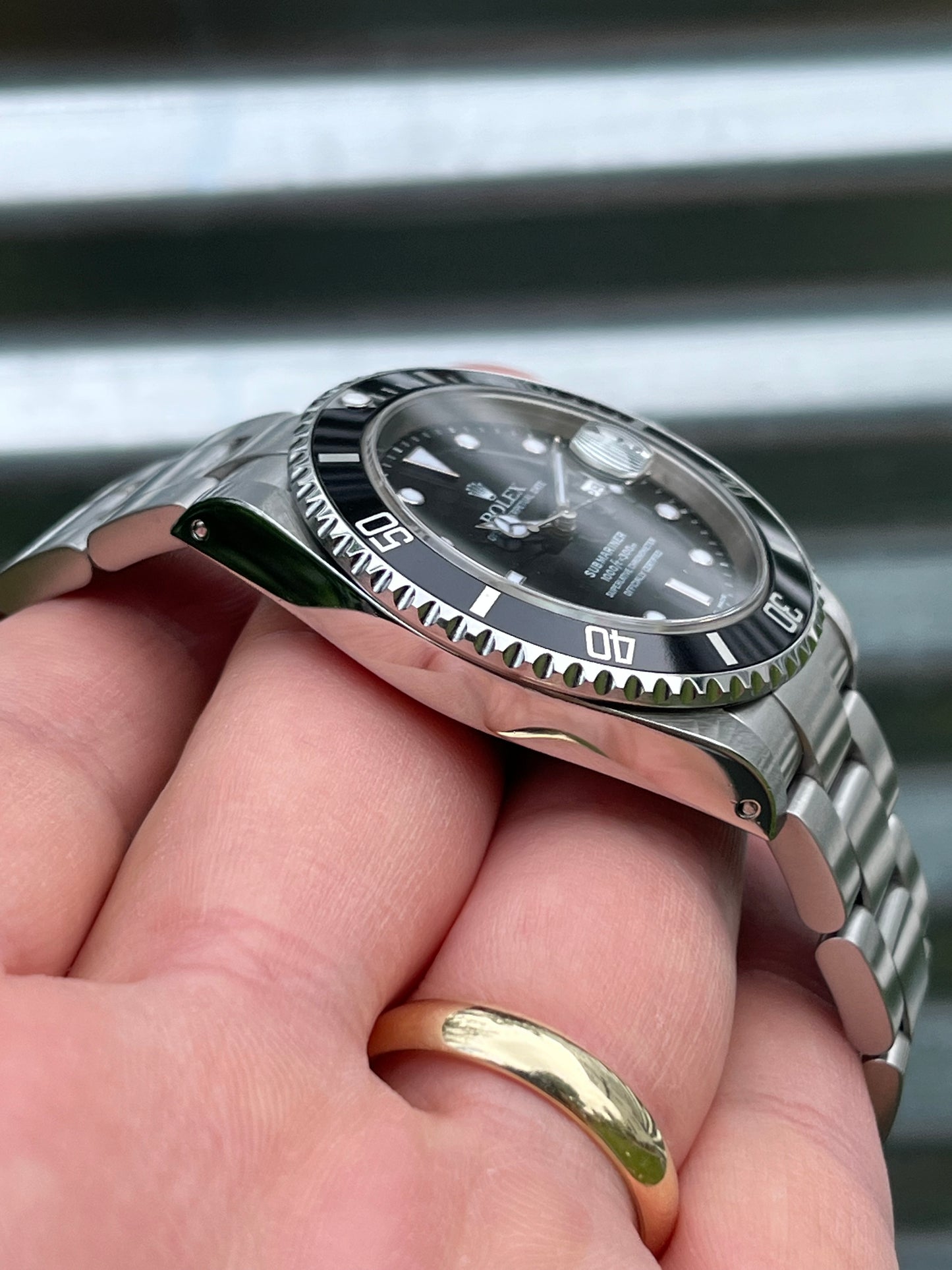 Rolex Submariner Date 40mm Ref.16610 Box & Papers