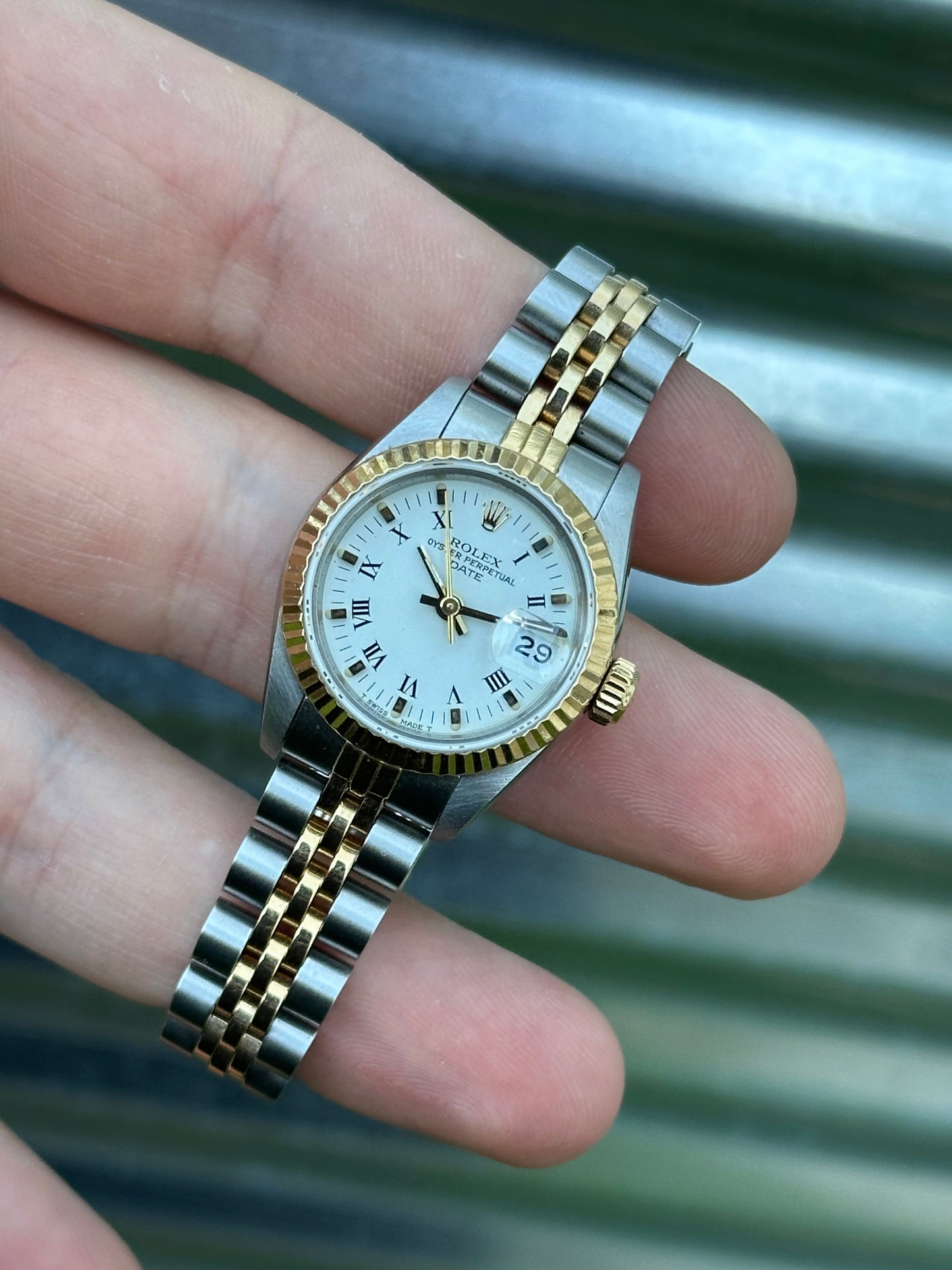 Rolex Ladies Datejust 26mm Ref.69173 Box & Papers