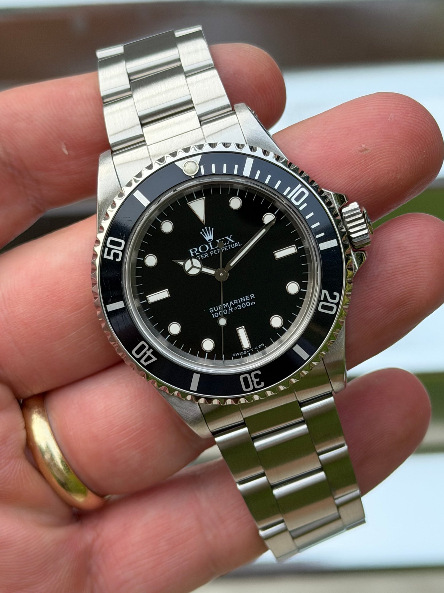 Rolex Submariner No Date 40mm Ref.14060 Box & Rolex Service Card Under Warranty