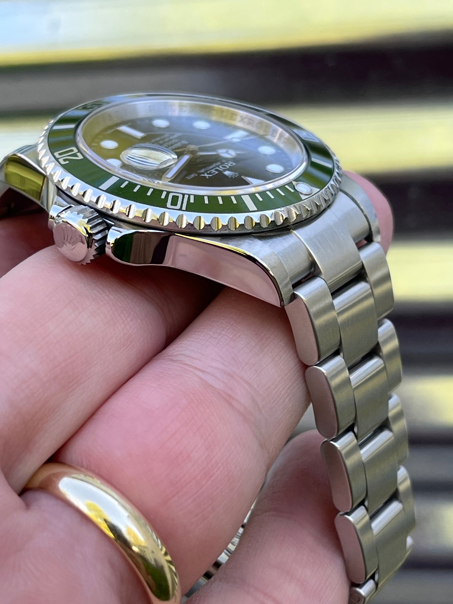 Rolex Submariner Date “Kermit” 40mm Ref.16610LV Box & Card (papers) Engraved Rehaut