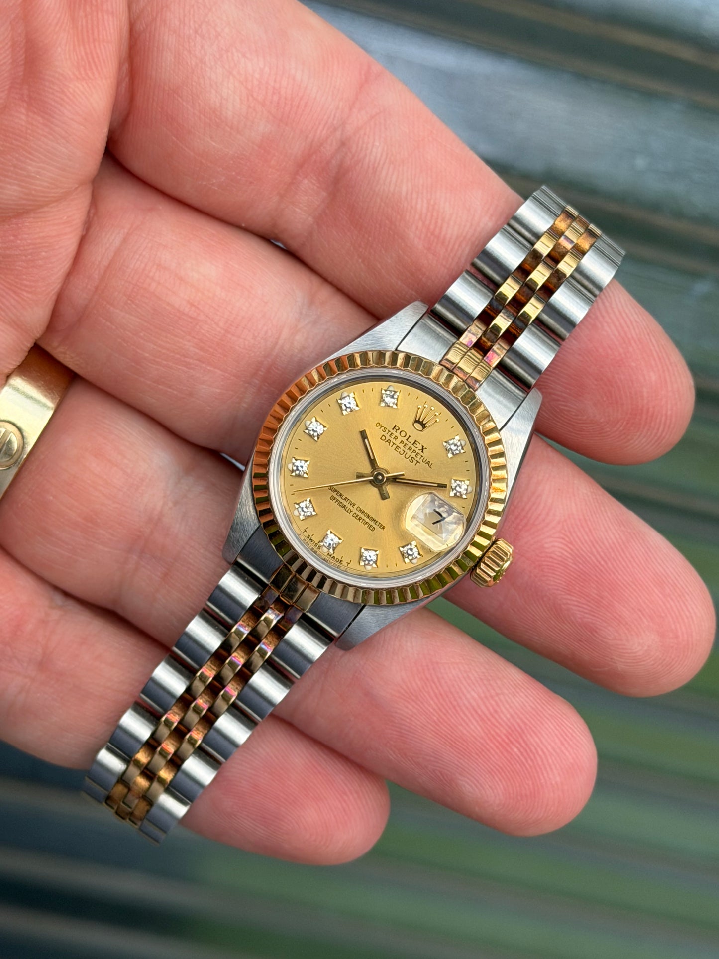 Rolex Ladies Datejust 26mm Ref.69173 Box & Papers “Champagne Diamond Dial”