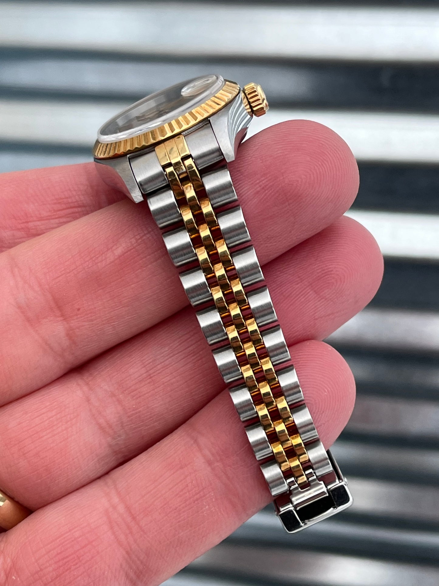 Rolex Ladies Datejust 26mm Ref.69173 Box & Papers