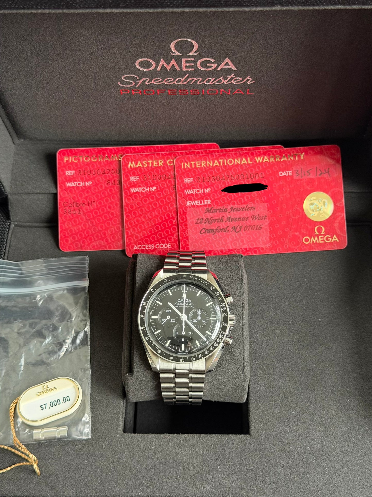 Omega Speedmaster Professional Moon Watch 42mm Ref: 310.30.42.50.01.001 Box & Cards