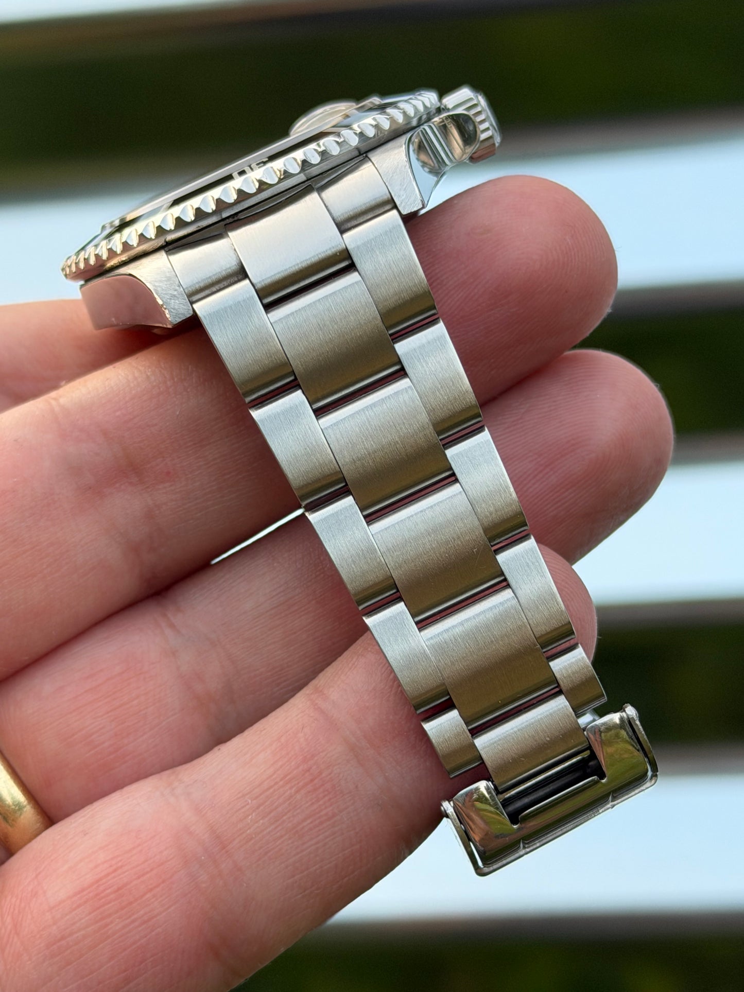 Rolex Submariner Date 40mm Ref.16610 Box & Papers